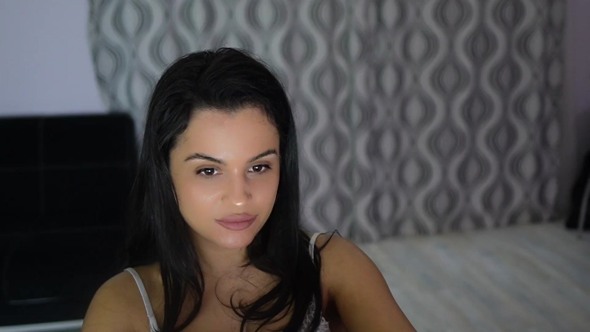 Gallery image thumbnail from TinyAndrea's myfreecams stream on, 11/11/2025, 05:26 image 12 of 20