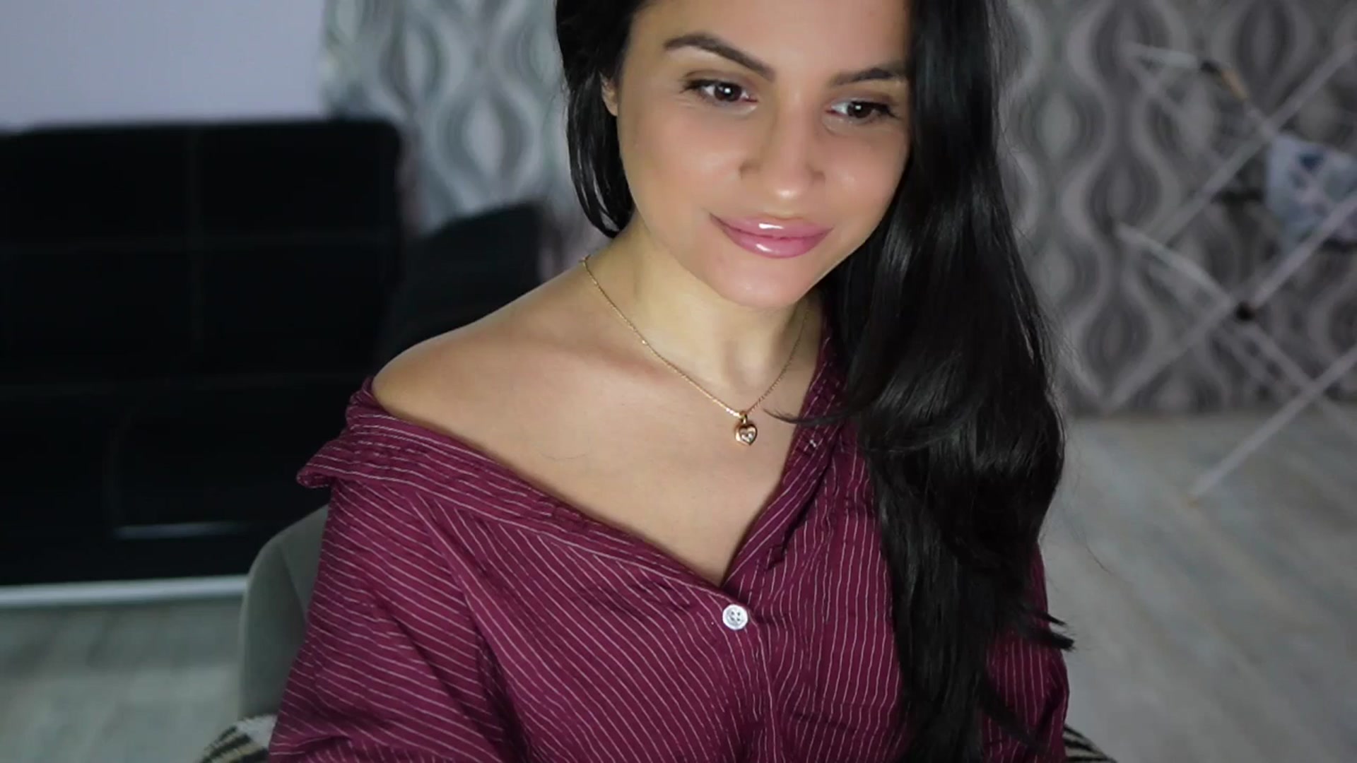 Gallery image thumbnail from TinyAndrea's myfreecams stream on, 11/27/2025, 04:44 image 3 of 20