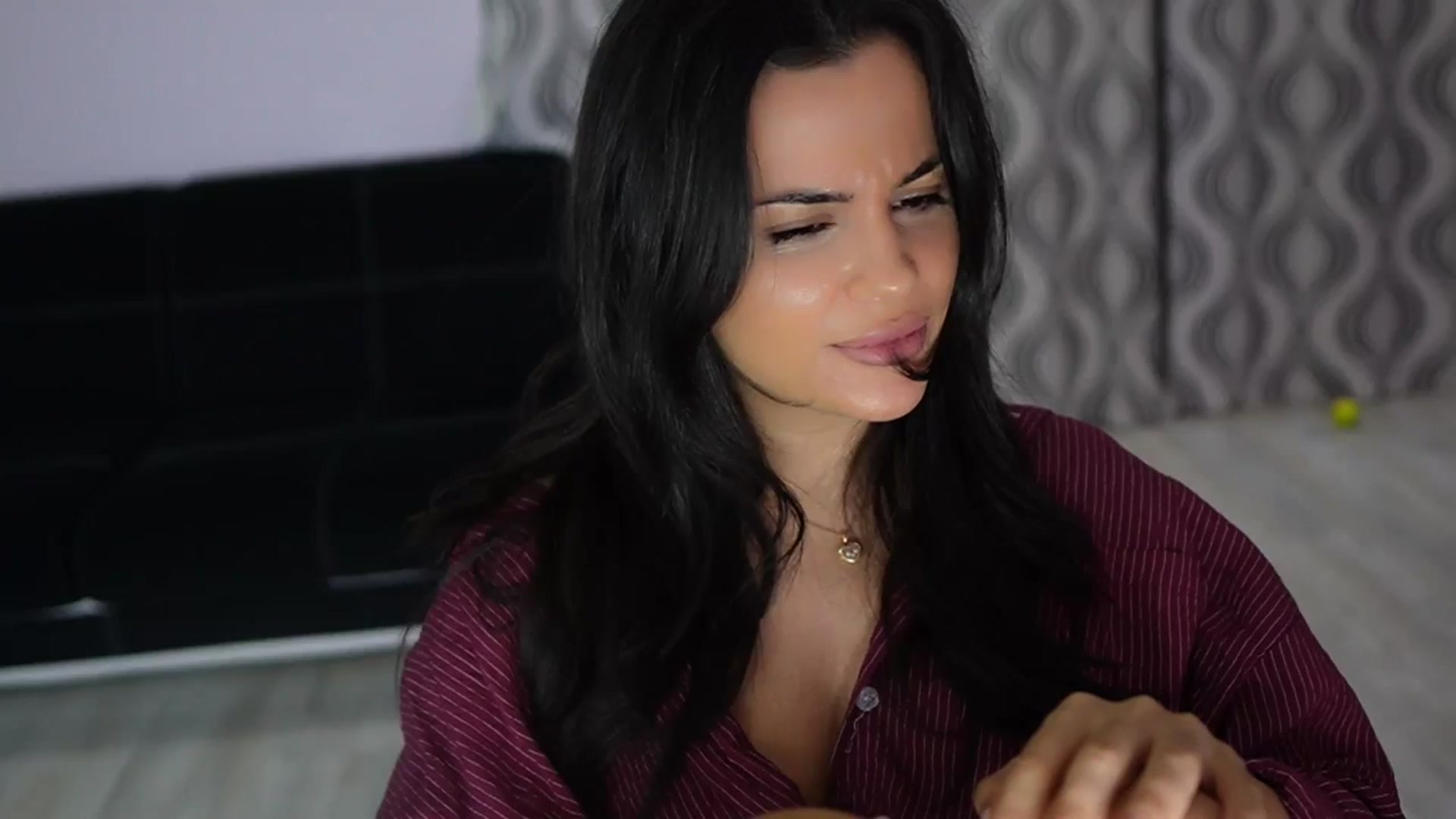 Gallery image thumbnail from TinyAndrea's myfreecams stream on, 12/24/2025, 02:46 image 19 of 20