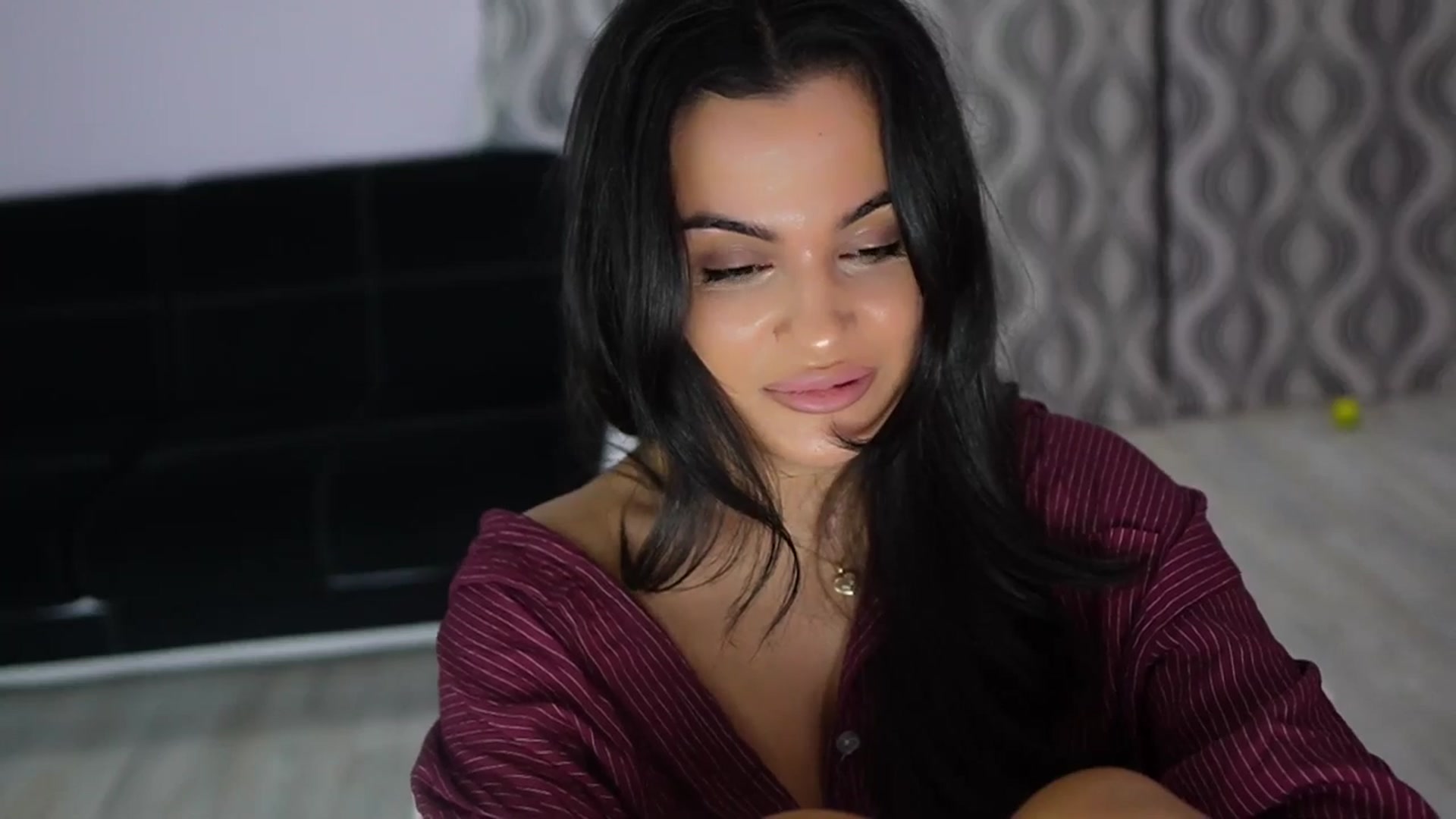Gallery image thumbnail from TinyAndrea's myfreecams stream on, 12/24/2025, 02:46 image 18 of 20