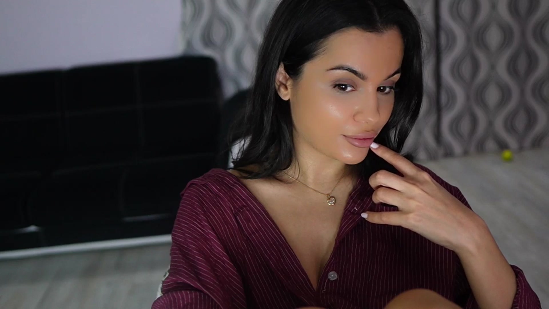 Gallery image thumbnail from TinyAndrea's myfreecams stream on, 12/24/2025, 02:46 image 12 of 20