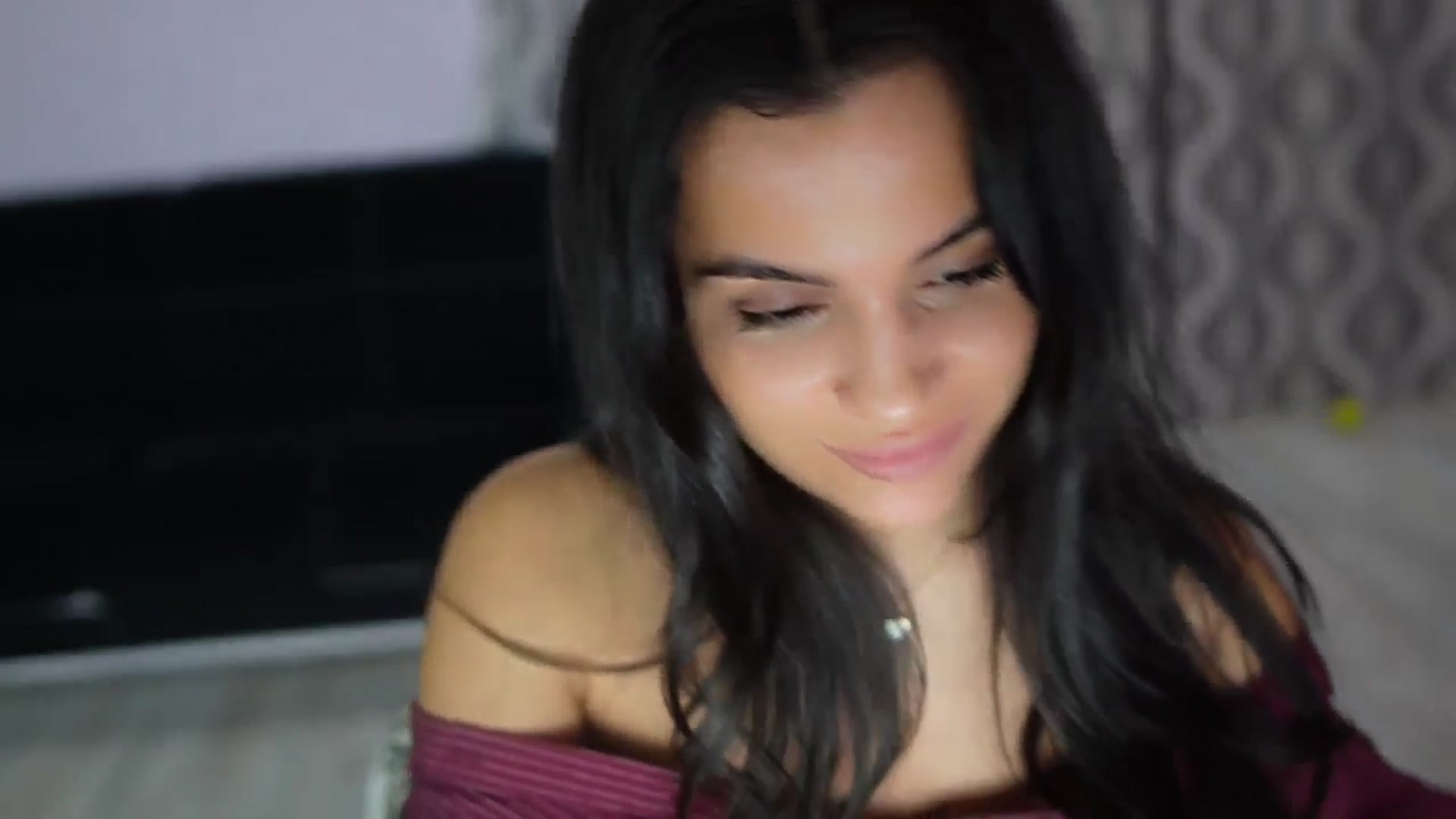 Gallery image thumbnail from TinyAndrea's myfreecams stream on, 12/24/2025, 04:59 image 14 of 20