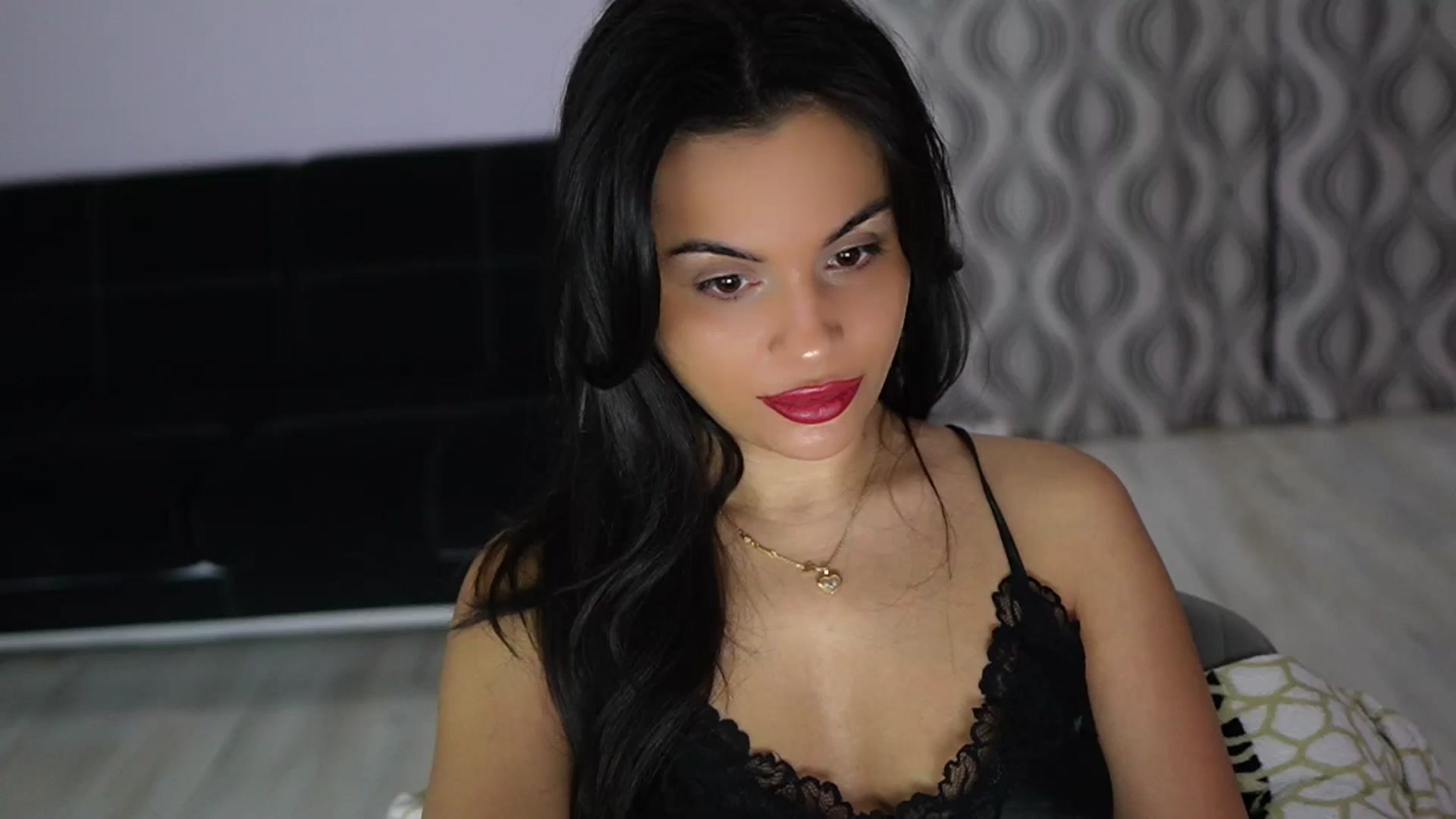 Gallery image thumbnail from TinyAndrea's myfreecams stream on, 12/27/2025, 05:43 image 1 of 20