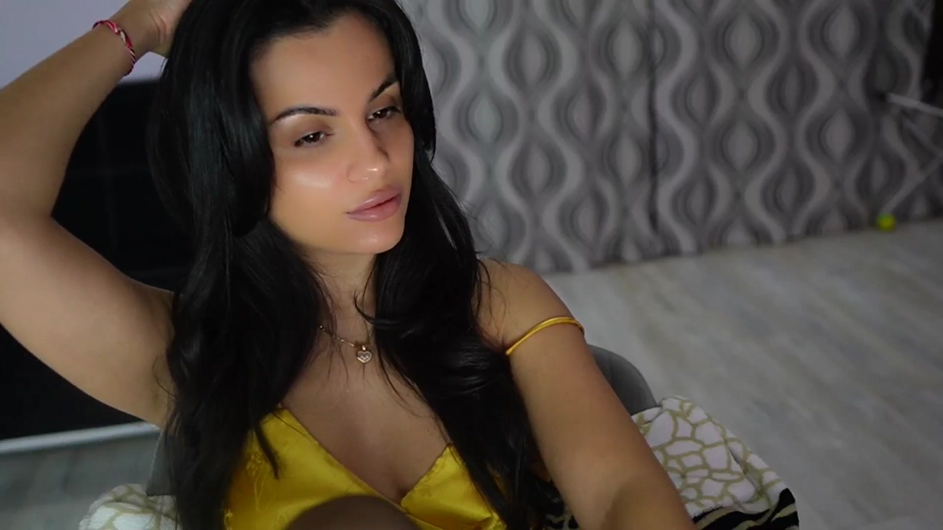 Gallery image thumbnail from TinyAndrea's myfreecams stream on, 12/28/2025, 24:36 image 8 of 20