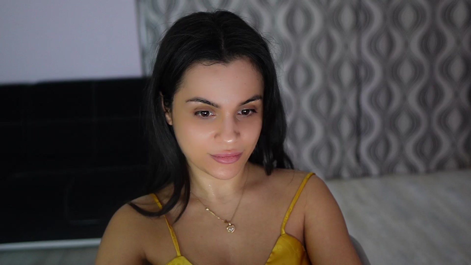Gallery image thumbnail from TinyAndrea's myfreecams stream on, 12/28/2025, 03:01 image 15 of 20