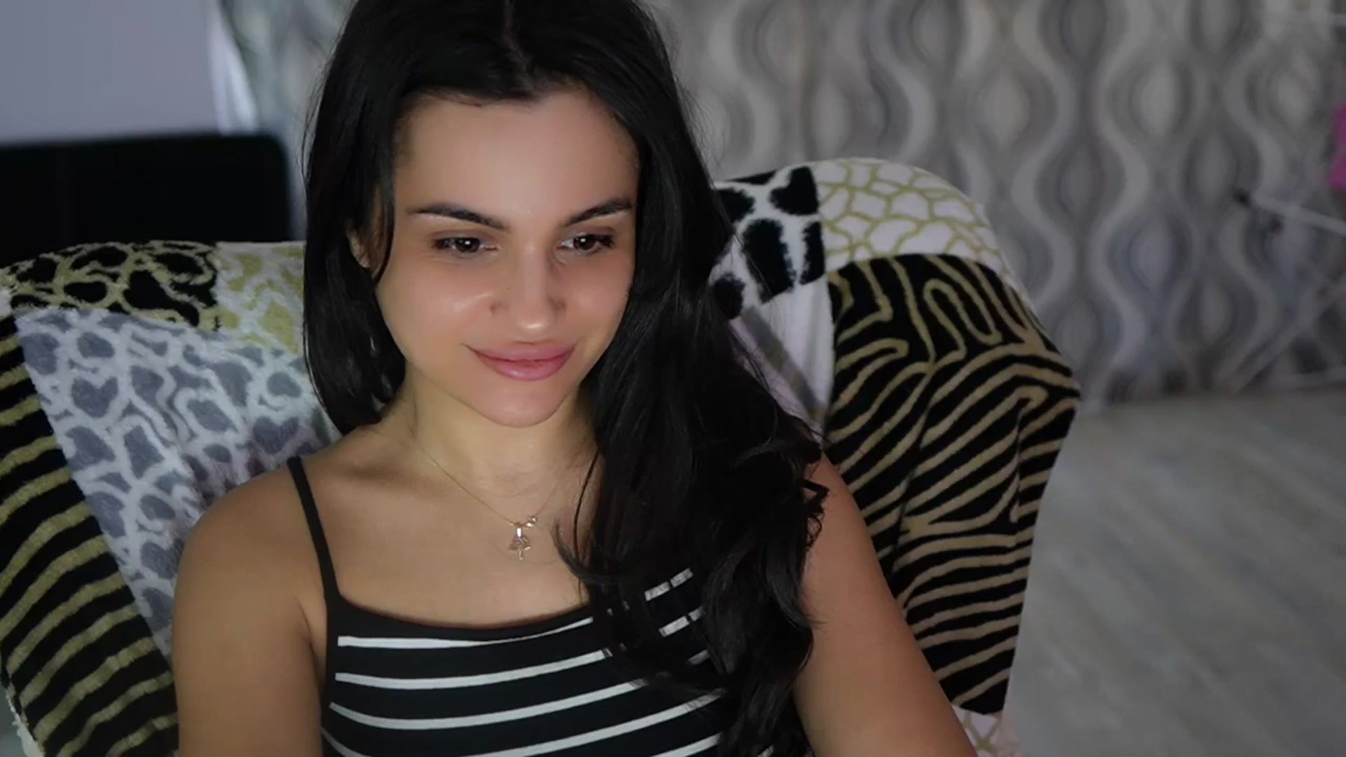 Gallery image thumbnail from TinyAndrea's myfreecams stream on, 01/01/2026, 07:50 image 6 of 20