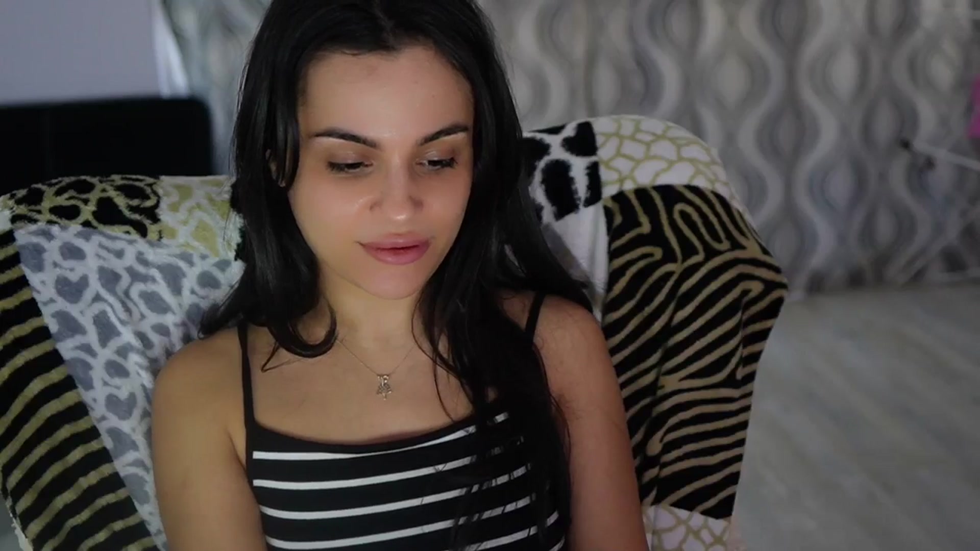 Gallery image thumbnail from TinyAndrea's myfreecams stream on, 01/01/2026, 07:50 image 8 of 20
