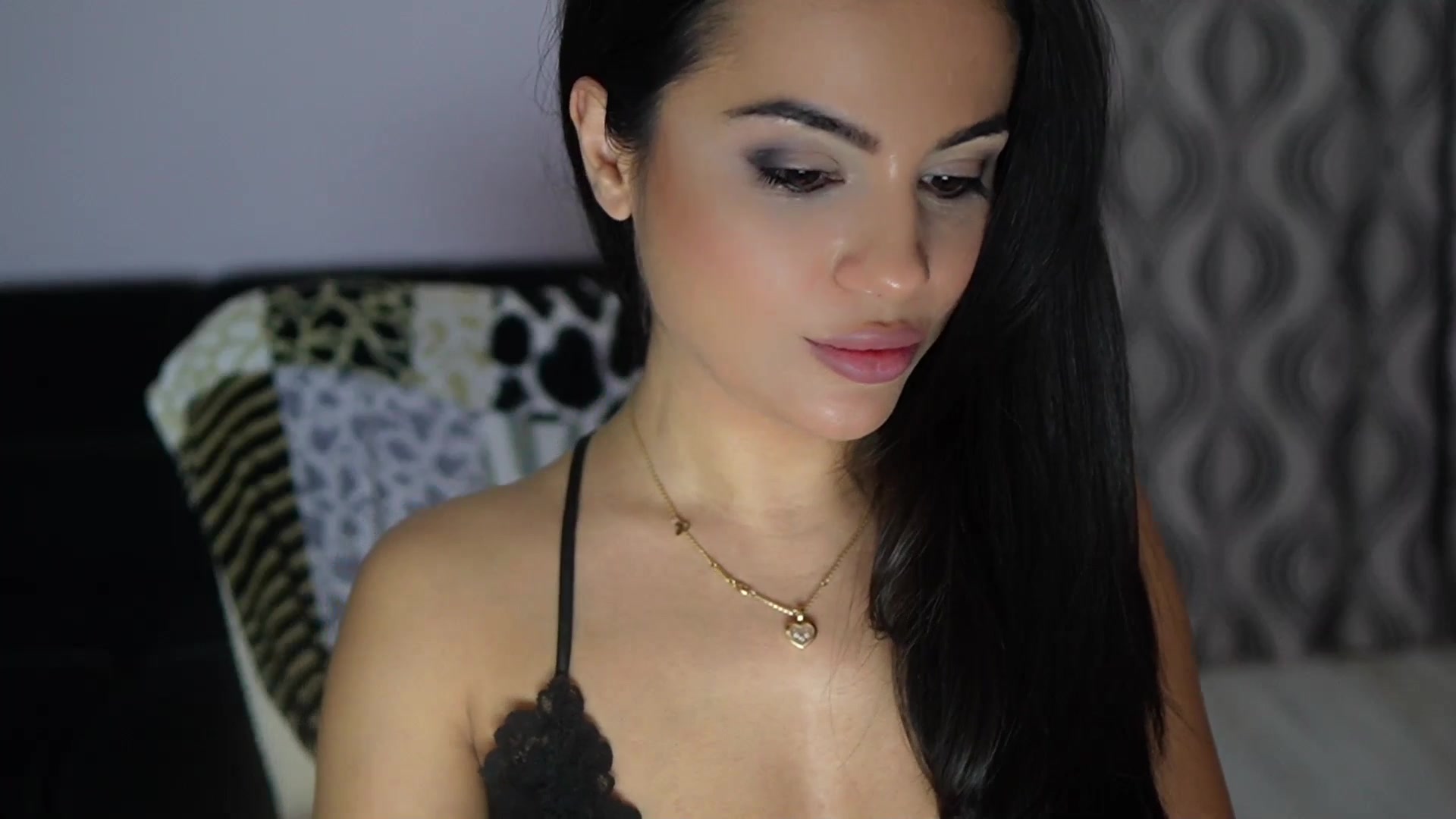Gallery image thumbnail from TinyAndrea's myfreecams stream on, 01/05/2026, 05:37 image 4 of 20