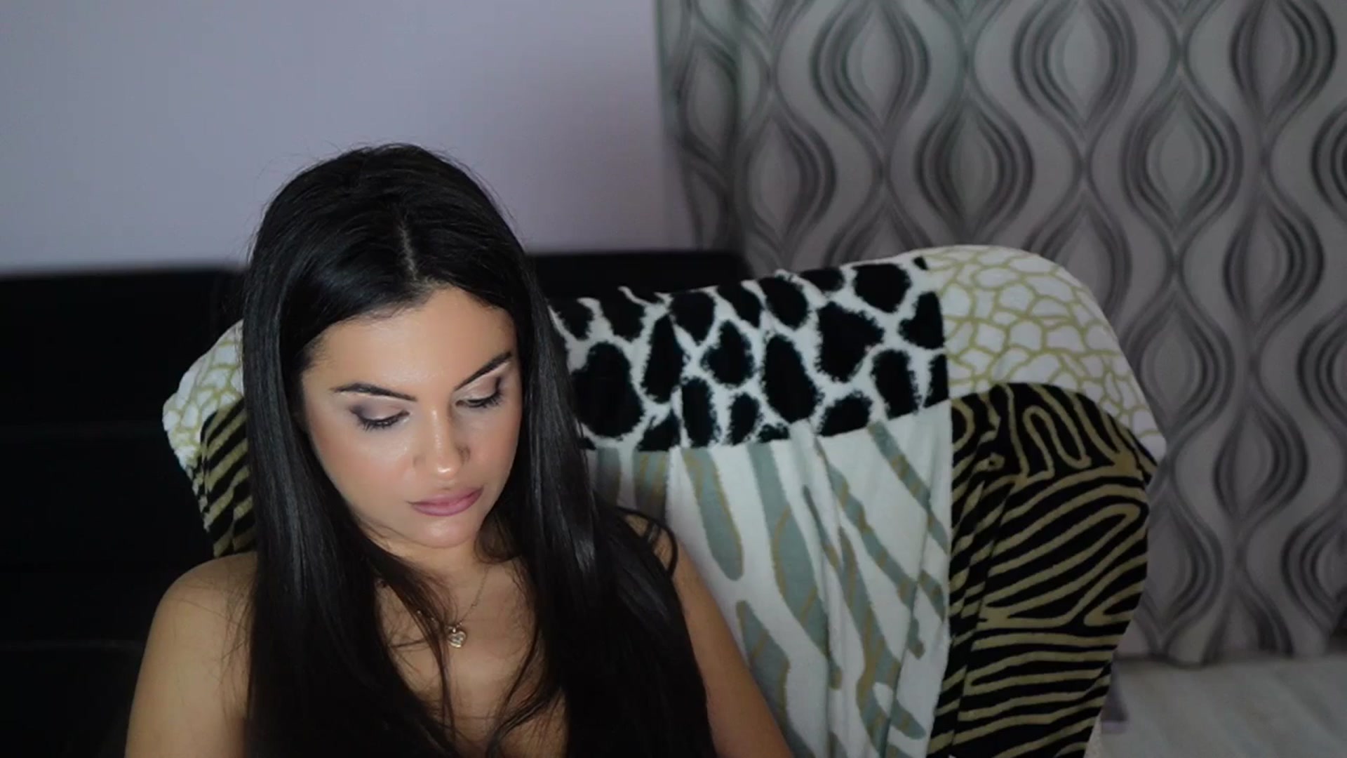 Gallery image thumbnail from TinyAndrea's myfreecams stream on, 01/05/2026, 05:37 image 18 of 20