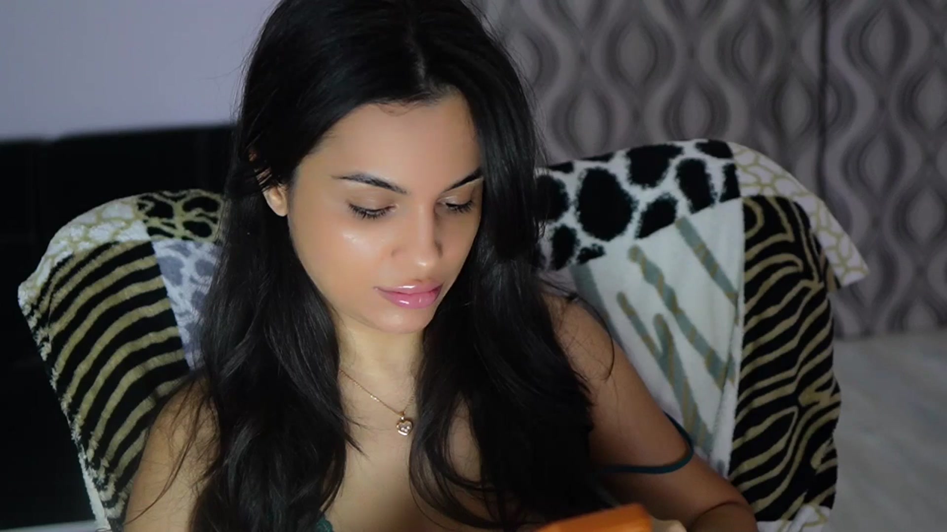 Gallery image thumbnail from TinyAndrea's myfreecams stream on, 01/08/2026, 05:54 image 2 of 20