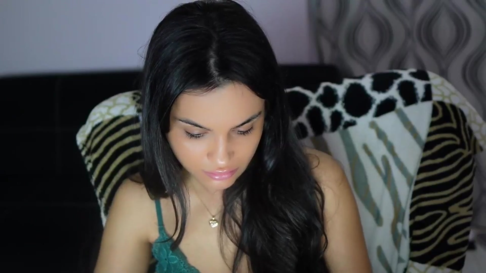 Gallery image thumbnail from TinyAndrea's myfreecams stream on, 01/08/2026, 05:54 image 16 of 20