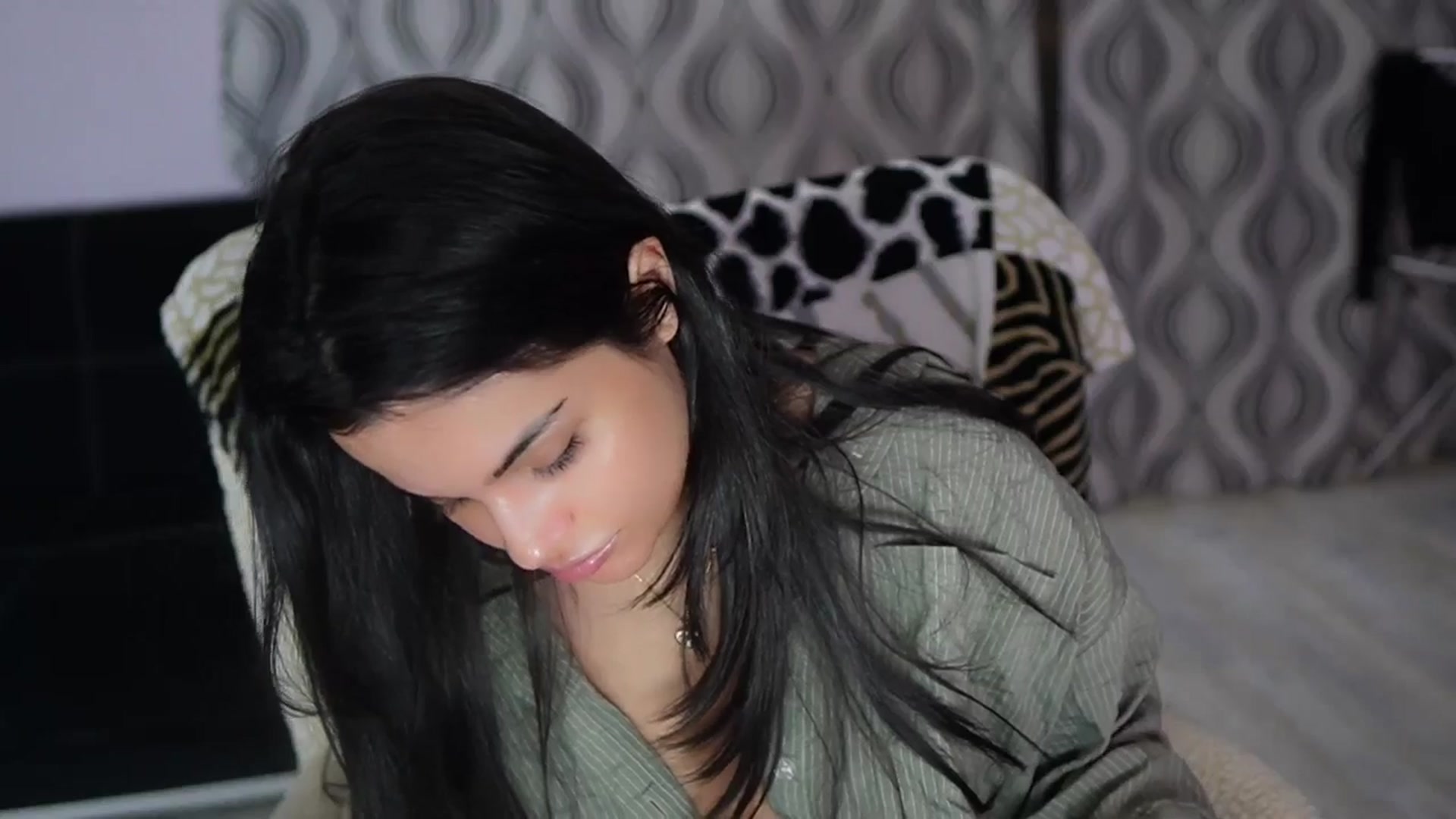 Gallery image thumbnail from TinyAndrea's myfreecams stream on, 01/16/2026, 05:09 image 10 of 20