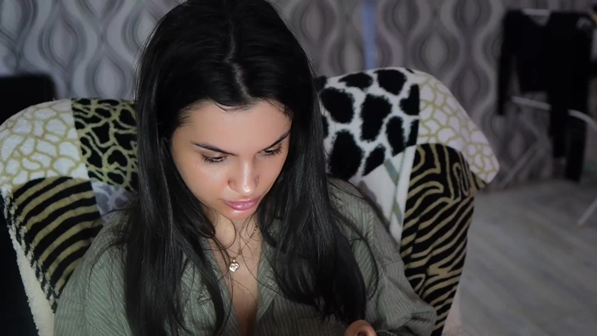 Gallery image thumbnail from TinyAndrea's myfreecams stream on, 01/16/2026, 06:31 image 10 of 20