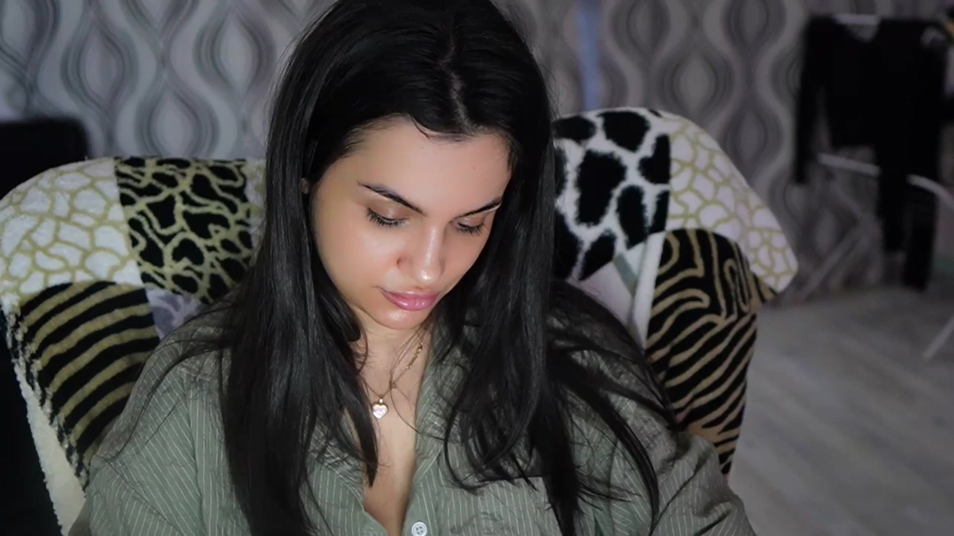 Gallery image thumbnail from TinyAndrea's myfreecams stream on, 01/16/2026, 06:31 image 6 of 20