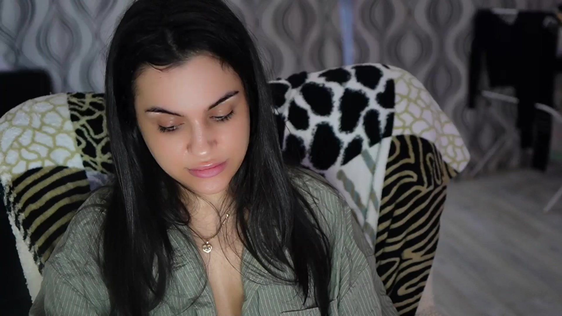 Gallery image thumbnail from TinyAndrea's myfreecams stream on, 01/16/2026, 06:31 image 15 of 20