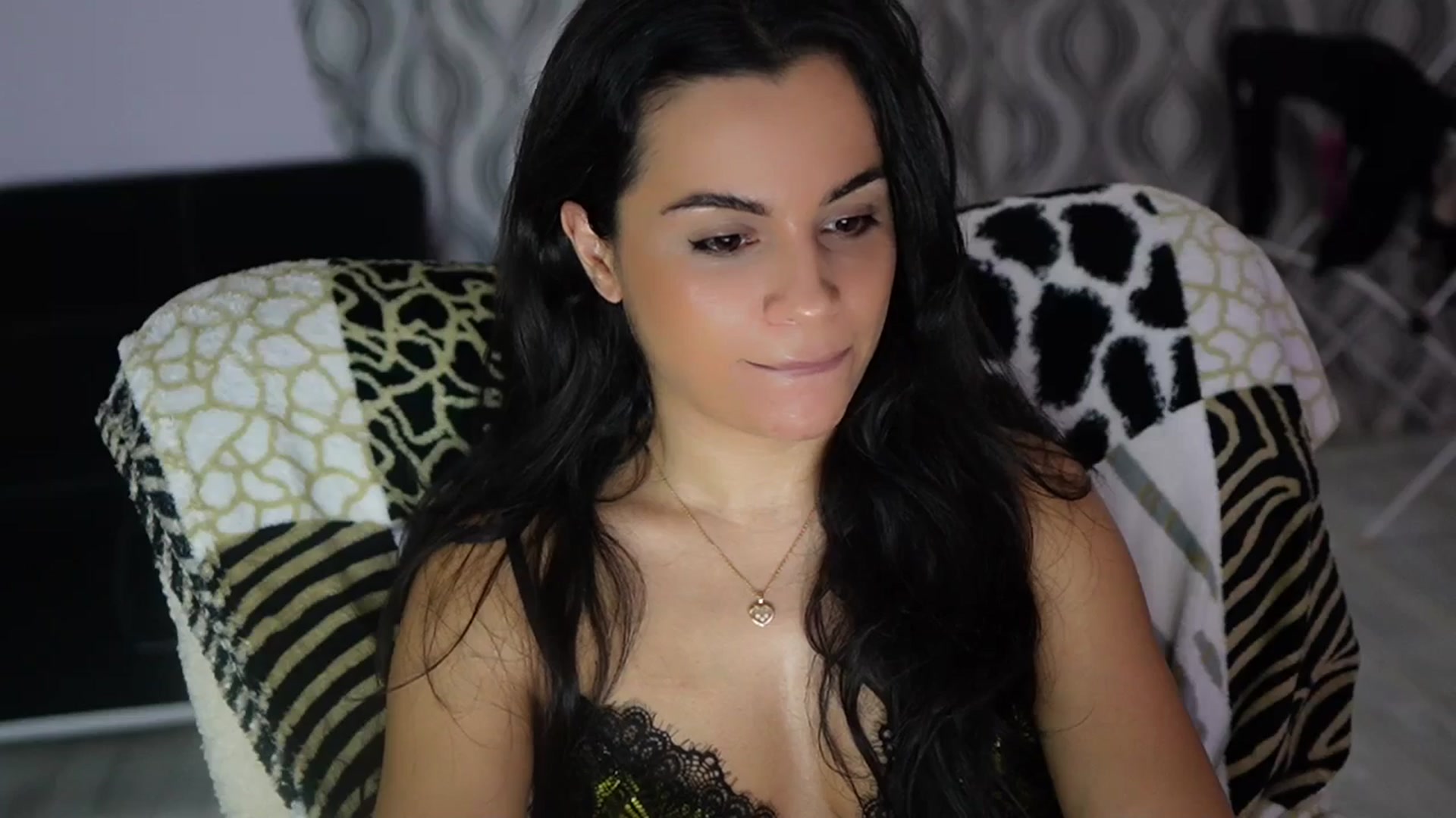 Gallery image thumbnail from TinyAndrea's myfreecams stream on, 01/25/2026, 01:08 image 5 of 20