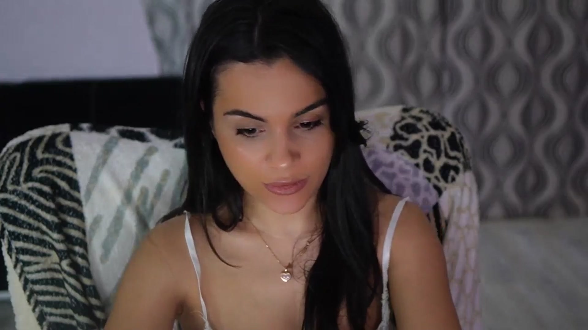 Gallery image thumbnail from TinyAndrea's myfreecams stream on, 01/28/2026, 03:30 image 14 of 20