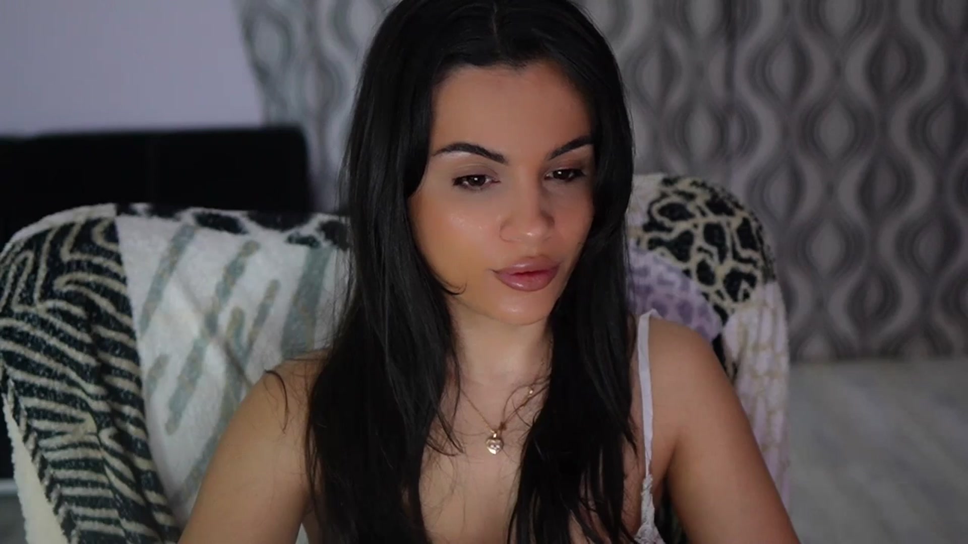 Gallery image thumbnail from TinyAndrea's myfreecams stream on, 01/28/2026, 03:30 image 7 of 20