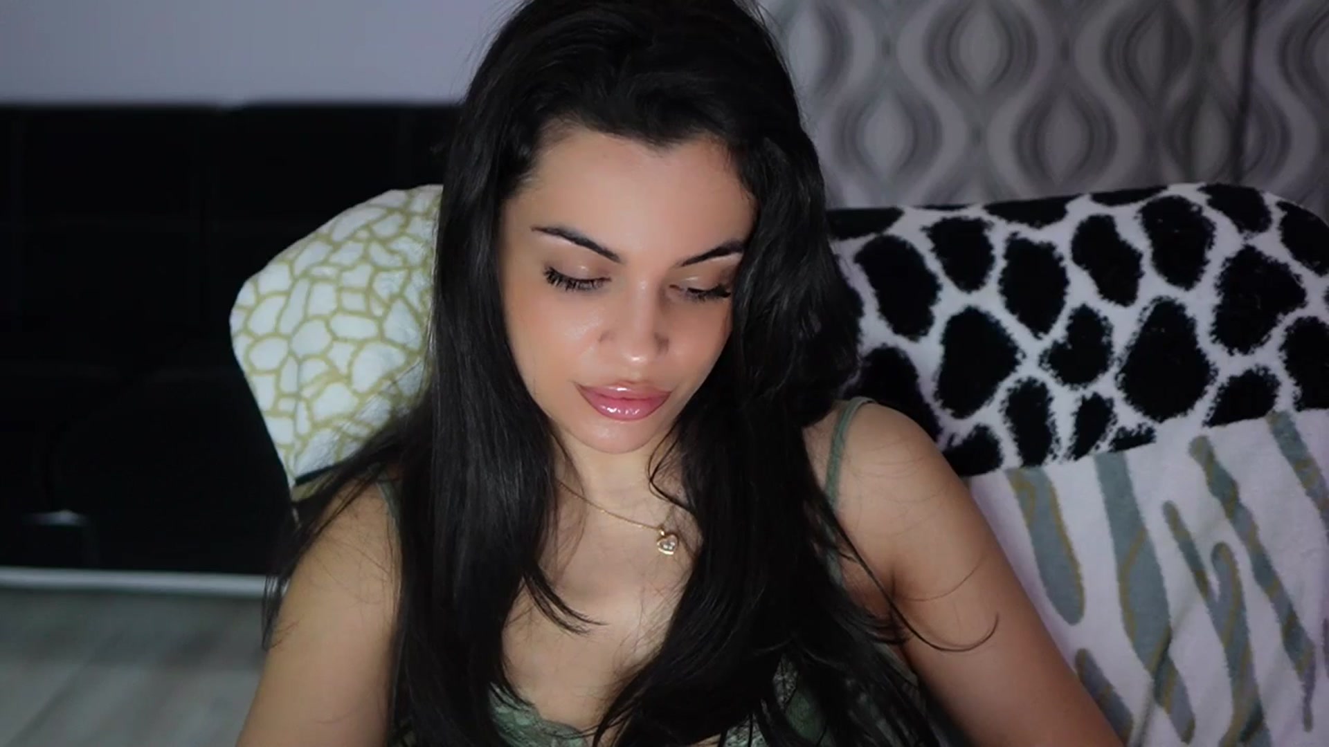 Gallery image thumbnail from TinyAndrea's myfreecams stream on, 01/30/2026, 03:56 image 12 of 20