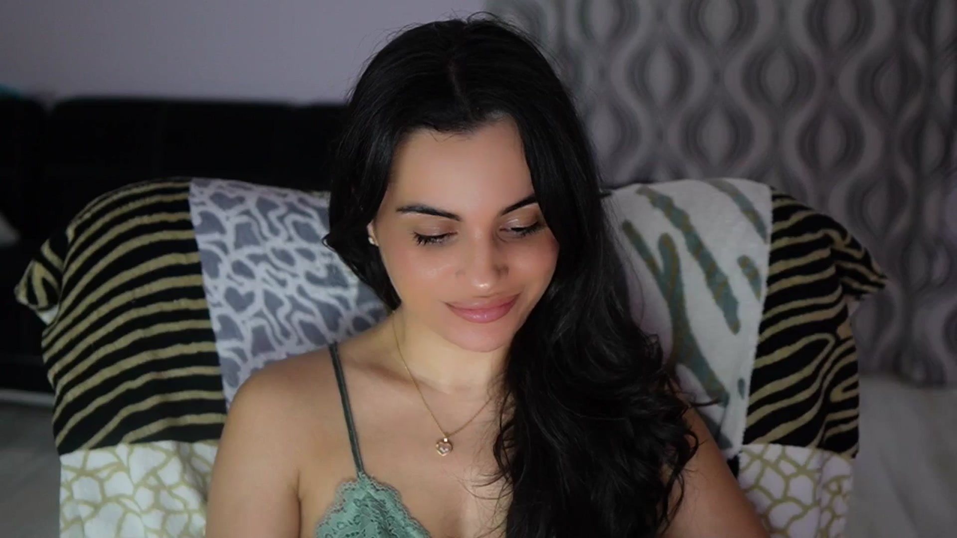 Gallery image thumbnail from TinyAndrea's myfreecams stream on, 02/15/2026, 03:11 image 18 of 20