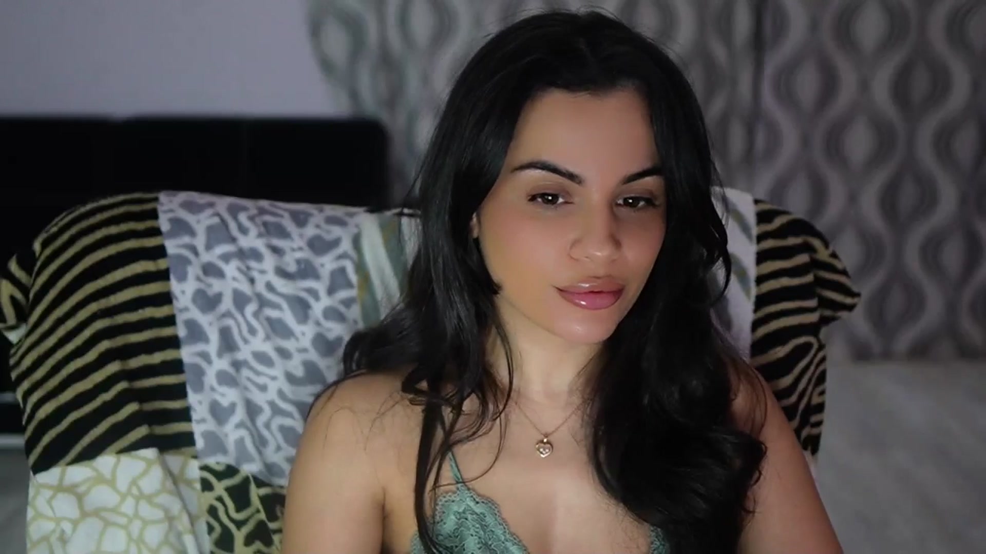 Gallery image thumbnail from TinyAndrea's myfreecams stream on, 02/15/2026, 03:11 image 2 of 20