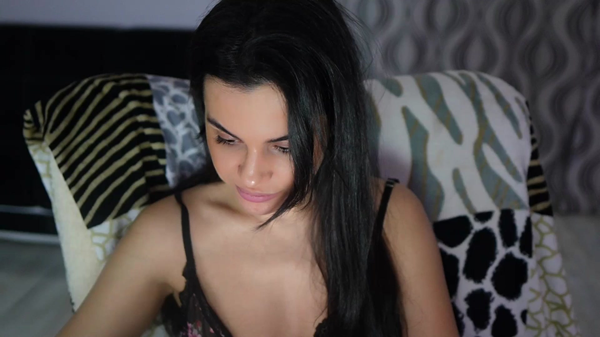 Gallery image thumbnail from TinyAndrea's myfreecams stream on, 02/26/2026, 05:35 image 5 of 20
