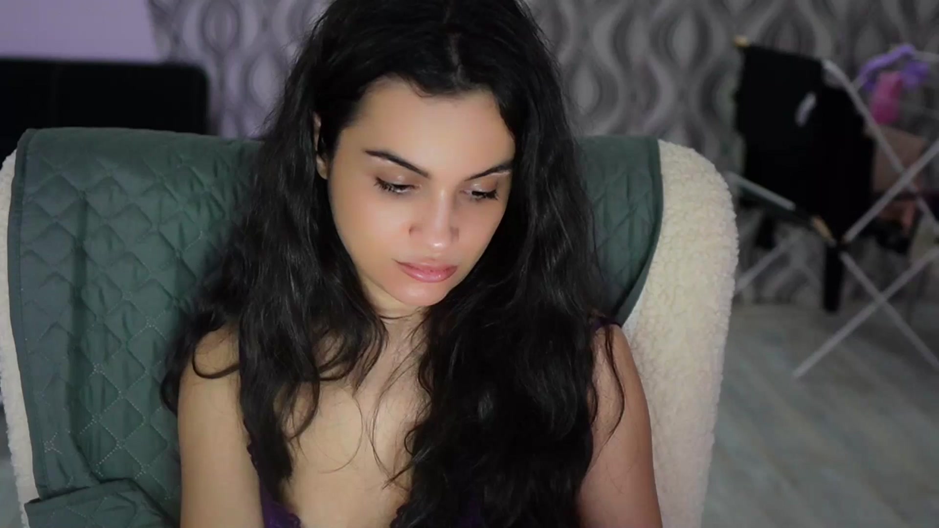 Gallery image thumbnail from TinyAndrea's myfreecams stream on, 04/05/2026, 04:40 image 4 of 20