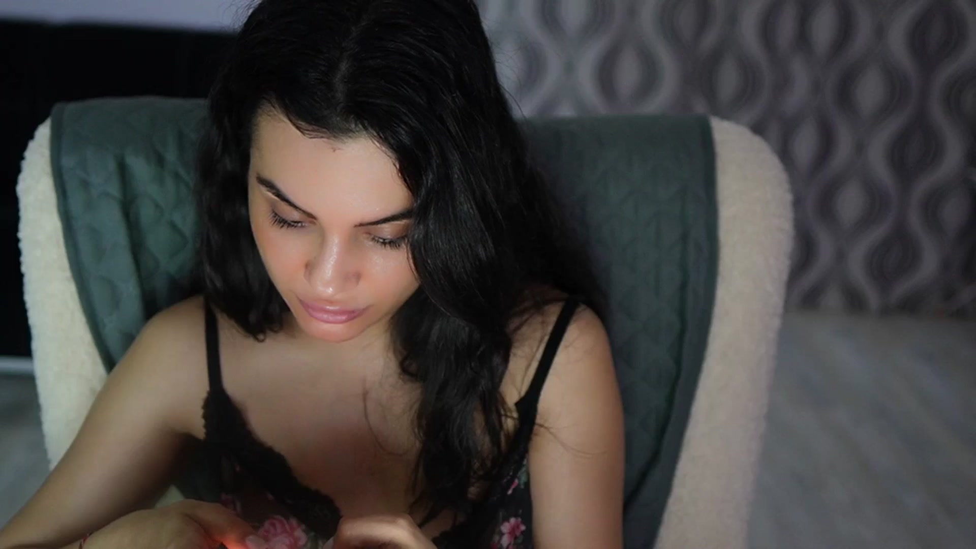 Gallery image thumbnail from TinyAndrea's myfreecams stream on, 04/06/2026, 03:17 image 7 of 20