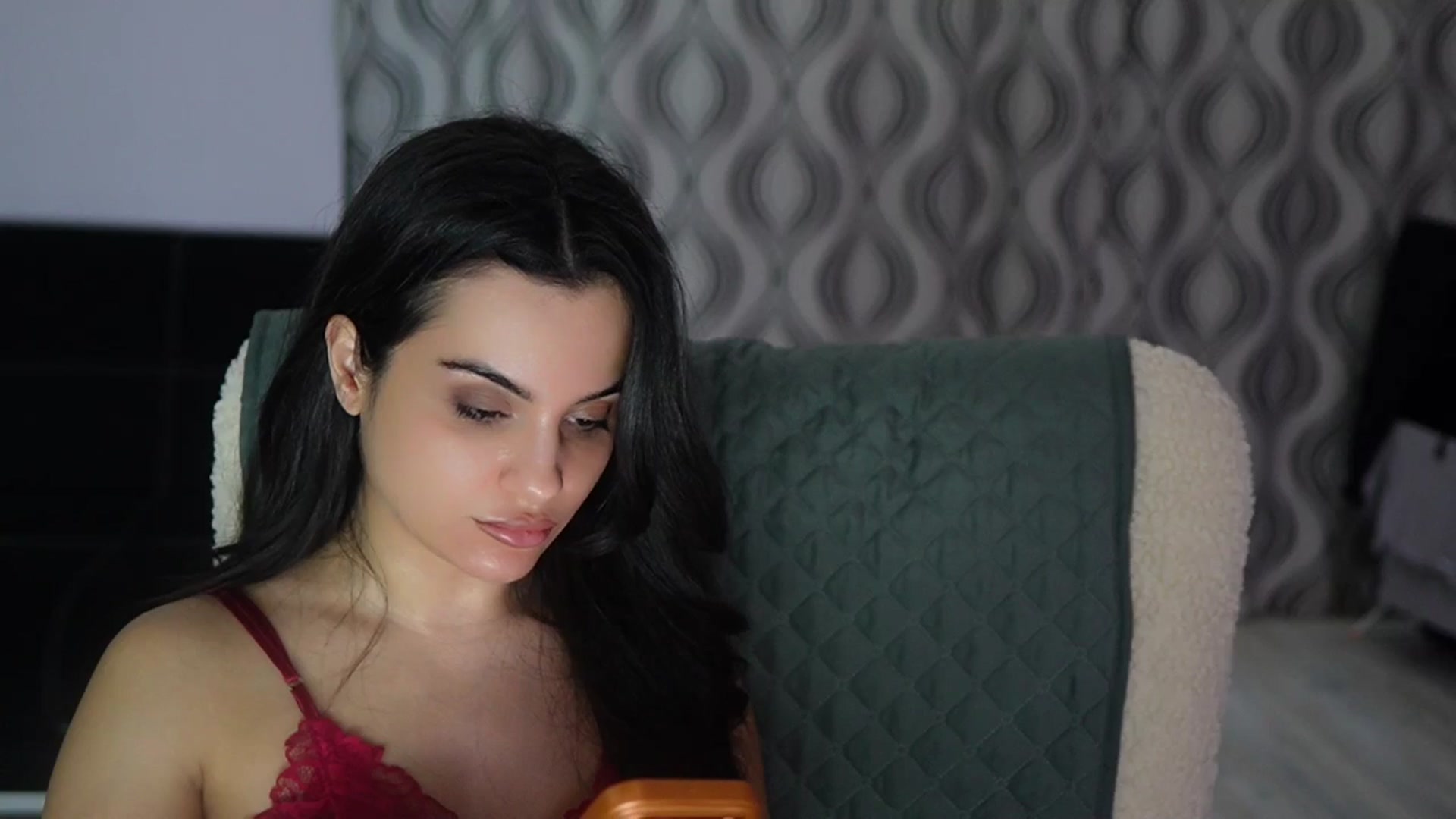 Gallery image thumbnail from TinyAndrea's myfreecams stream on, 04/08/2026, 03:57 image 17 of 20