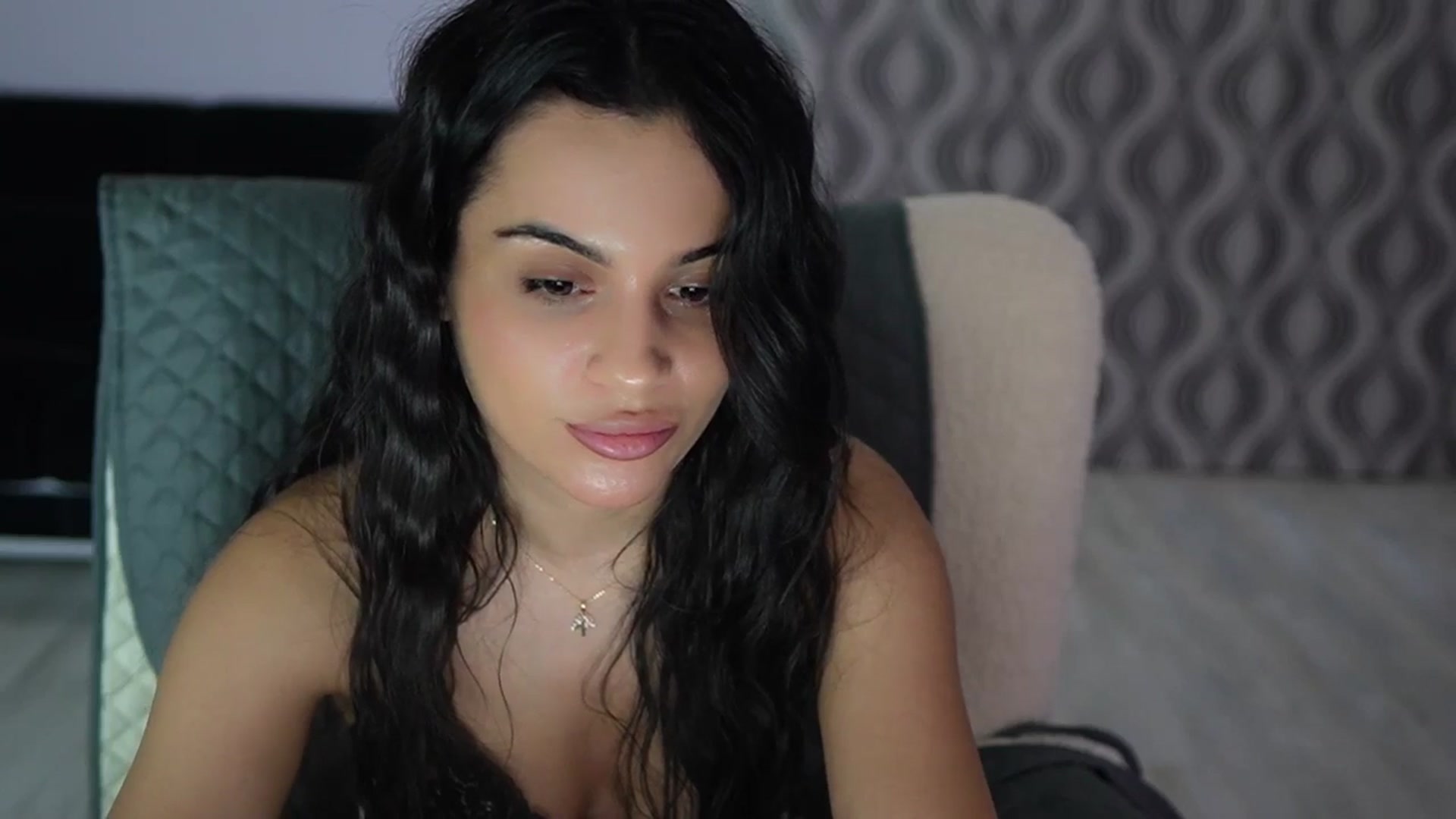 Gallery image thumbnail from TinyAndrea's myfreecams stream on, 04/14/2026, 03:16 image 13 of 20