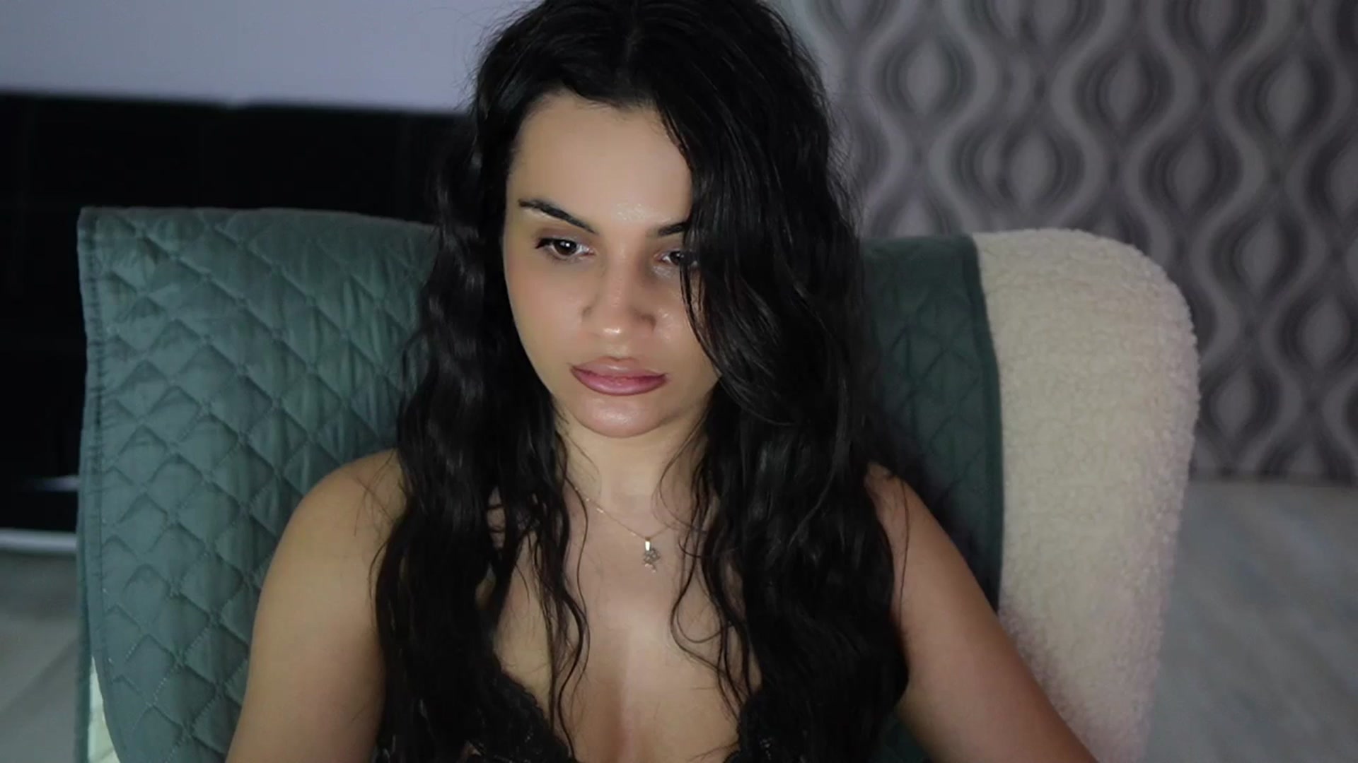 Gallery image thumbnail from TinyAndrea's myfreecams stream on, 04/14/2026, 03:16 image 9 of 20