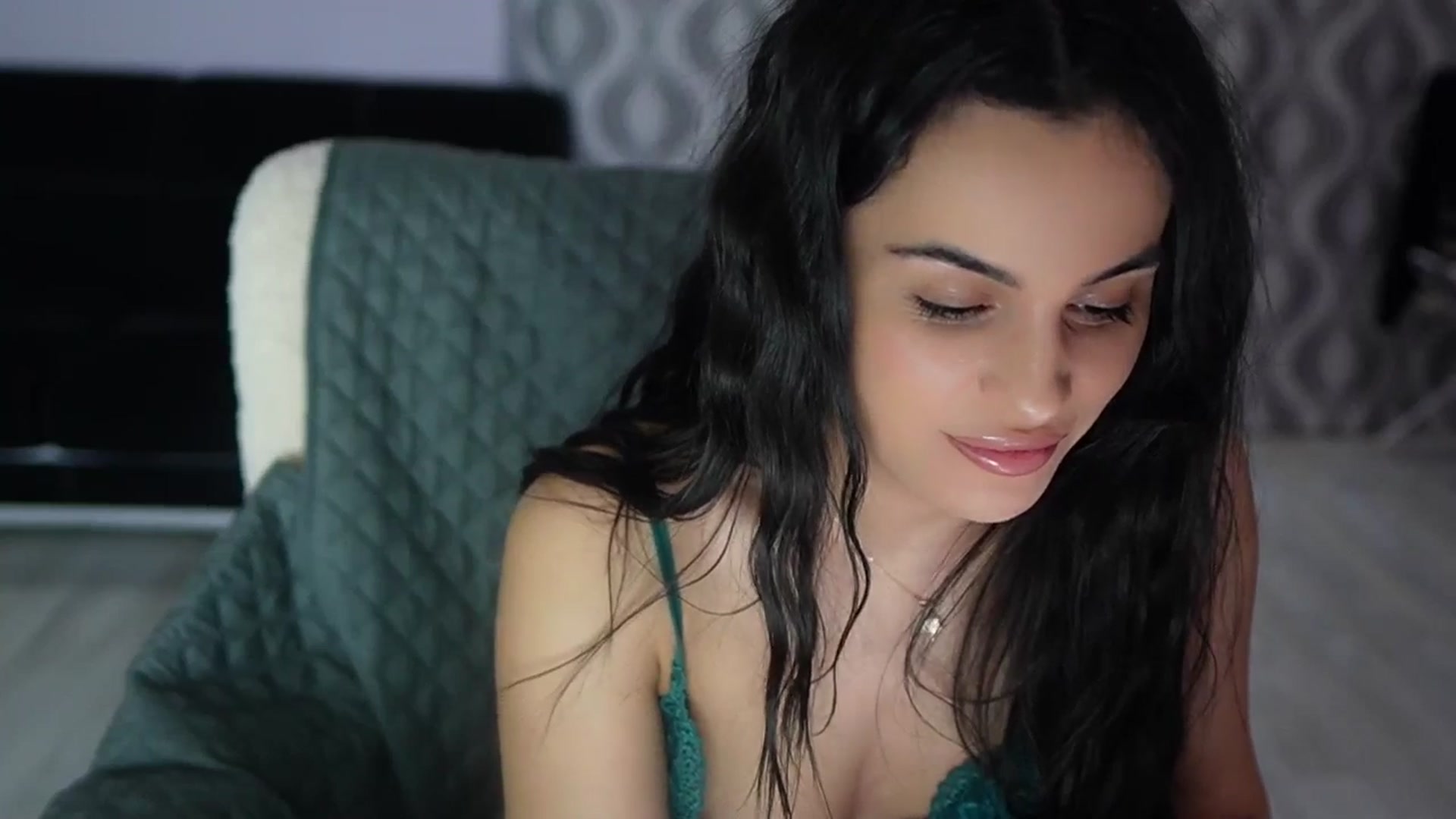 Gallery image thumbnail from TinyAndrea's myfreecams stream on, 04/14/2026, 23:52 image 2 of 20