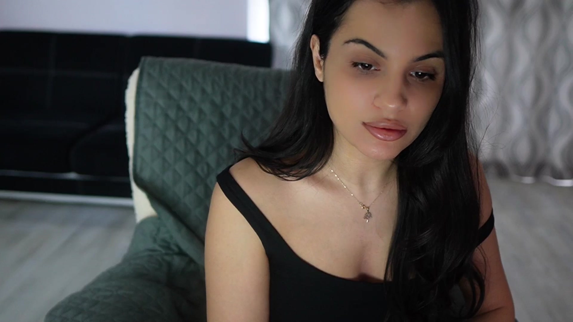 Gallery image thumbnail from TinyAndrea's myfreecams stream on, 04/19/2026, 05:50 image 17 of 20