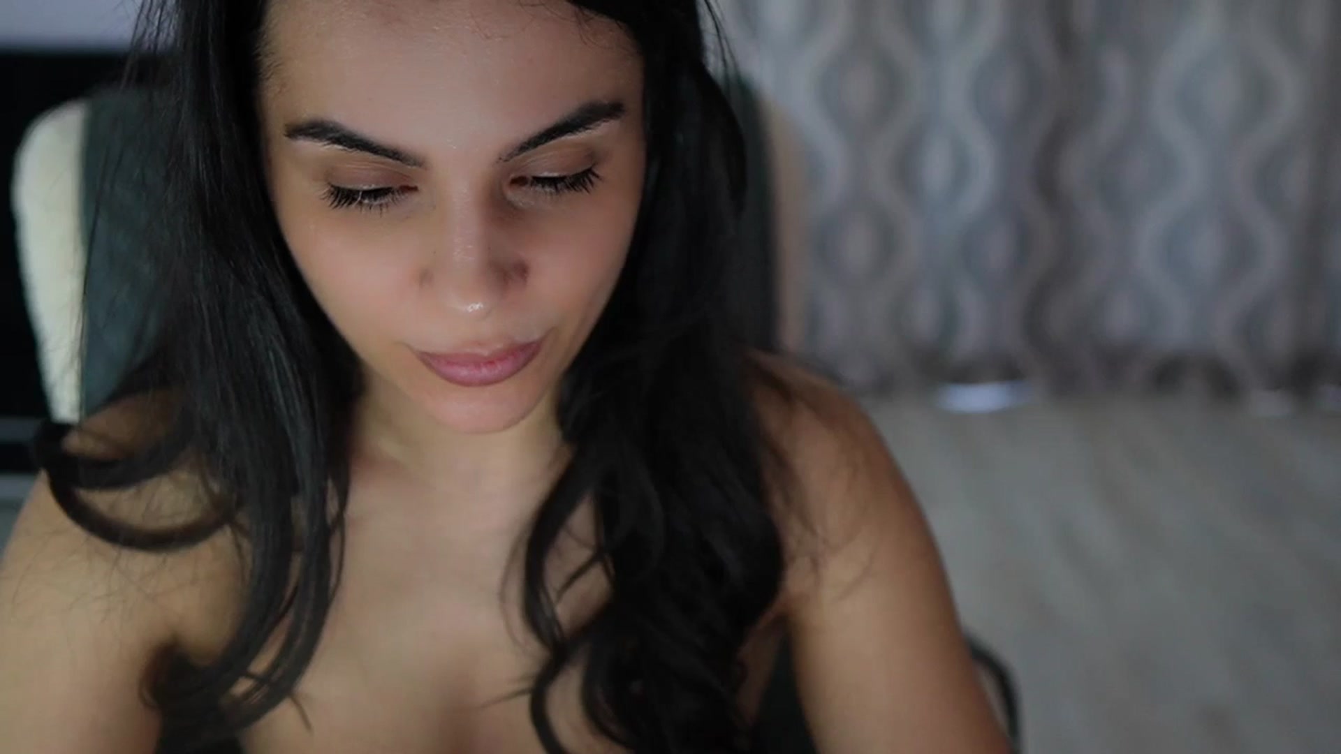 Gallery image thumbnail from TinyAndrea's myfreecams stream on, 05/02/2026, 05:13 image 15 of 20