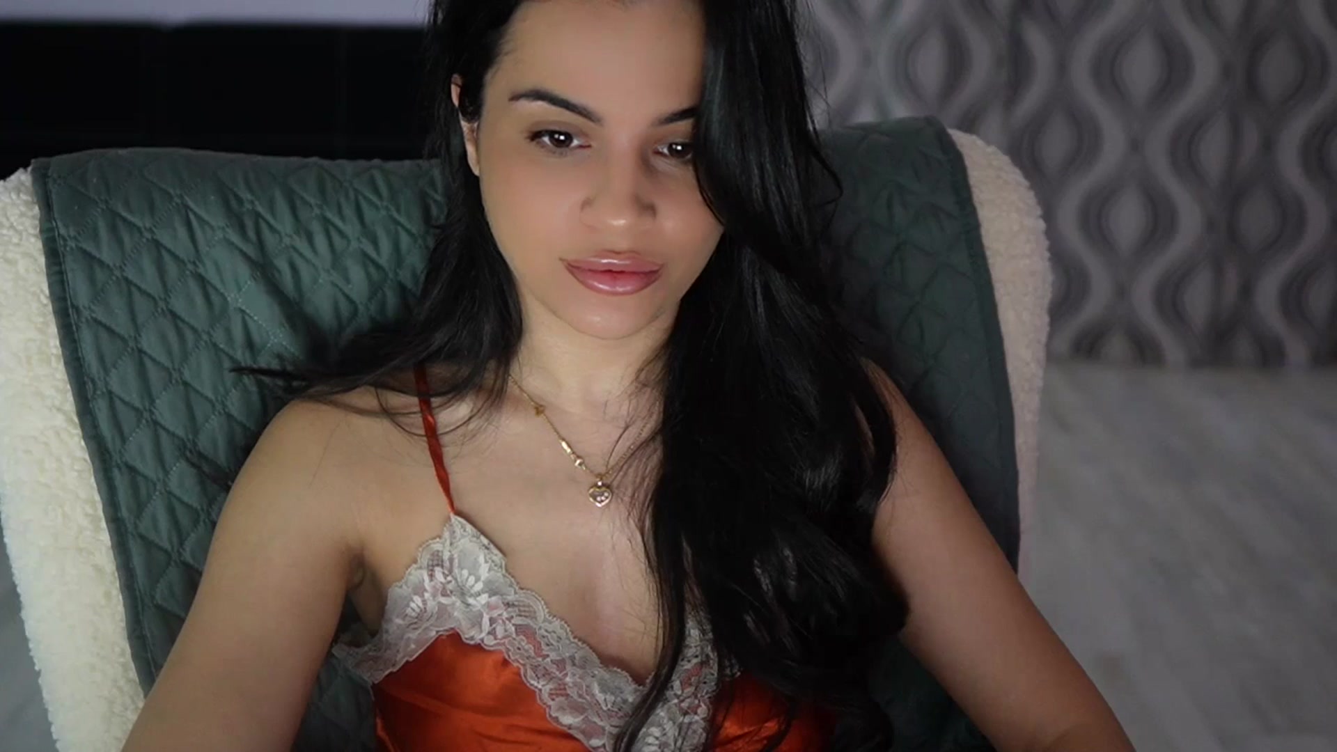 Gallery image thumbnail from TinyAndrea's myfreecams stream on, 05/06/2026, 03:06 image 18 of 20