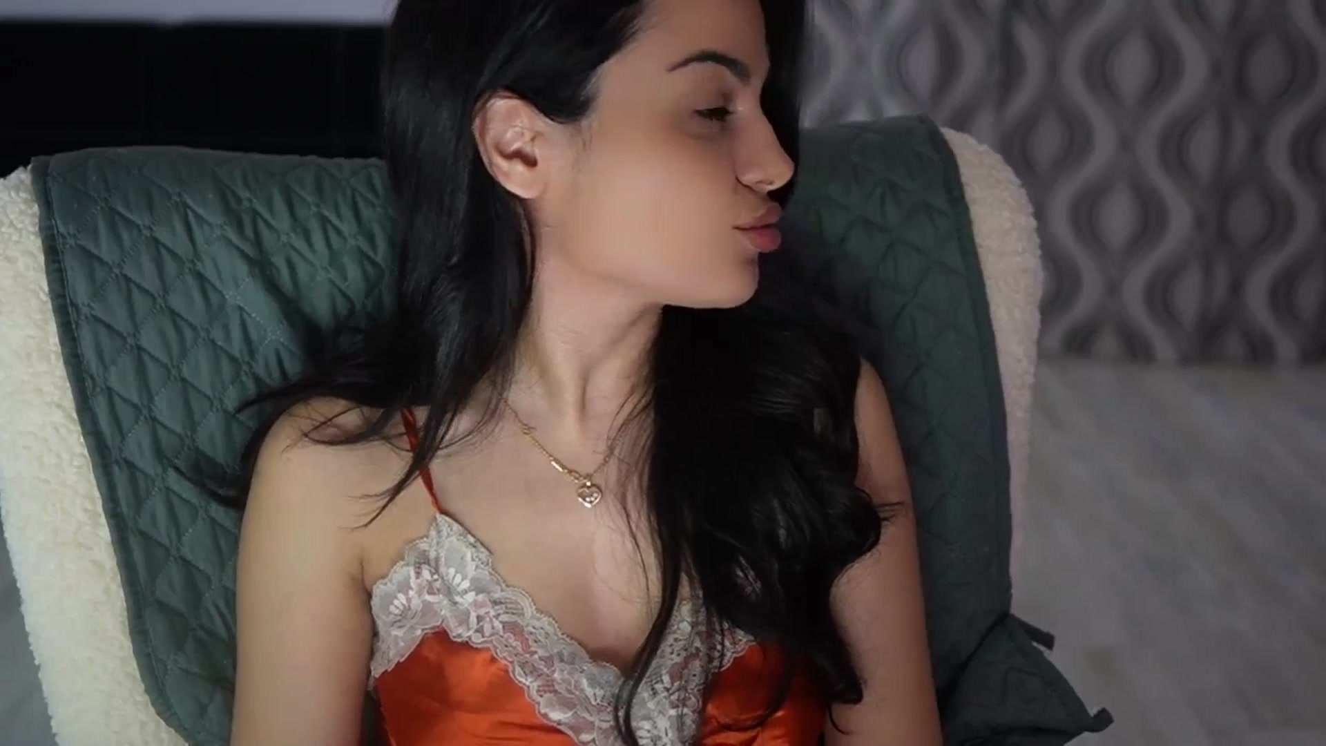 Gallery image thumbnail from TinyAndrea's myfreecams stream on, 05/06/2026, 03:06 image 15 of 20