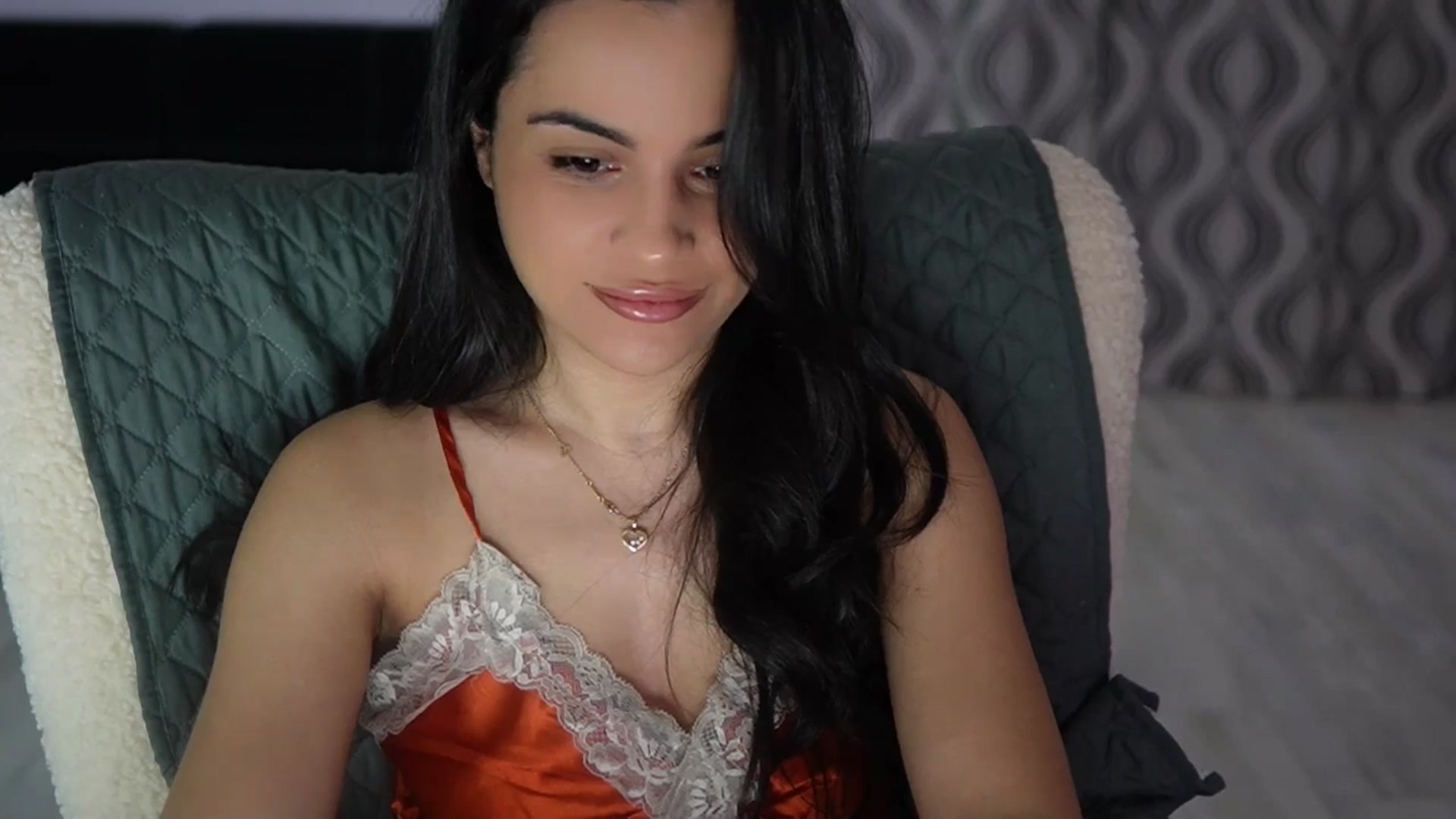 Gallery image thumbnail from TinyAndrea's myfreecams stream on, 05/06/2026, 03:06 image 5 of 20