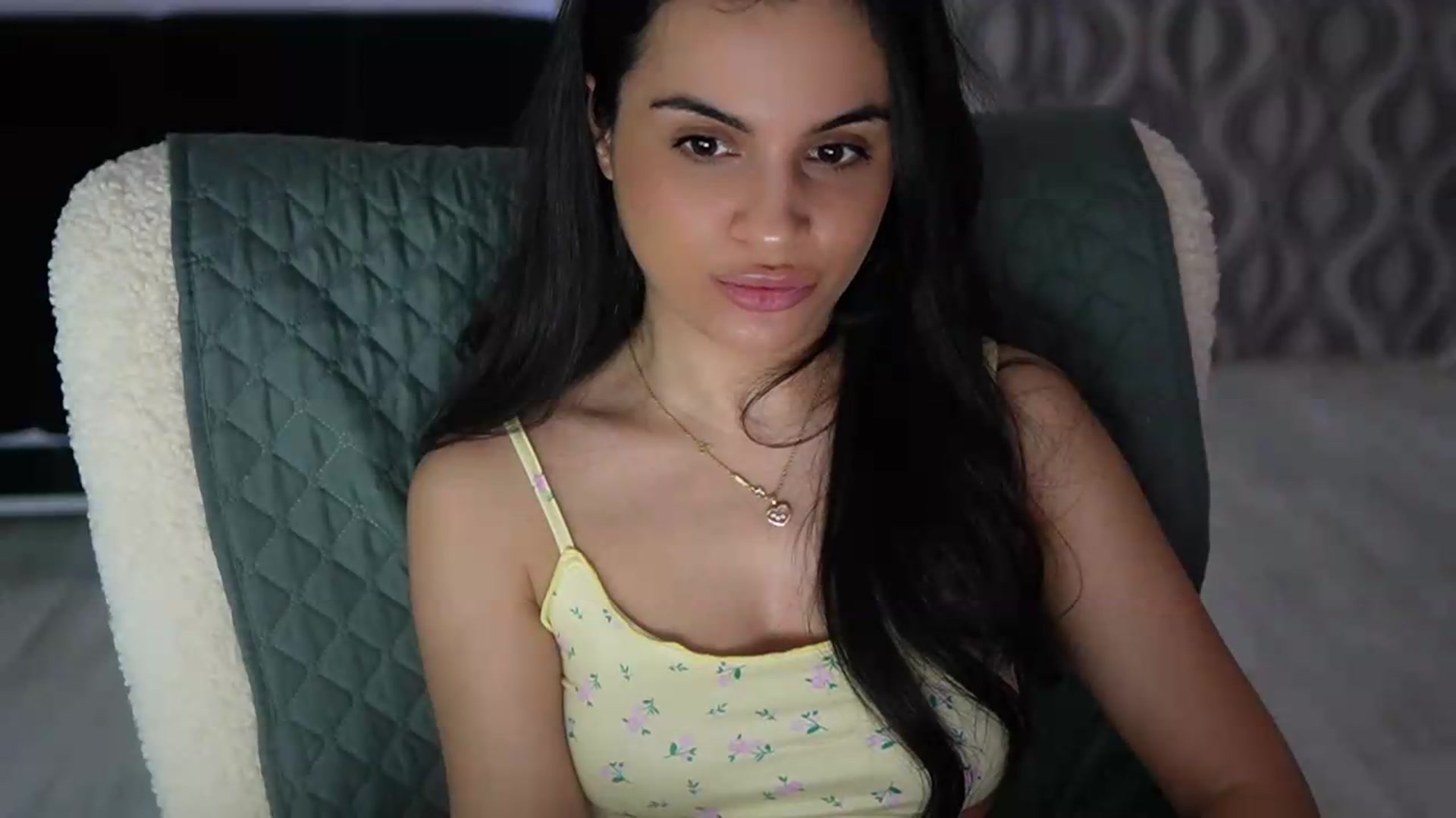Gallery image thumbnail from TinyAndrea's myfreecams stream on, 05/08/2026, 04:07 image 4 of 20