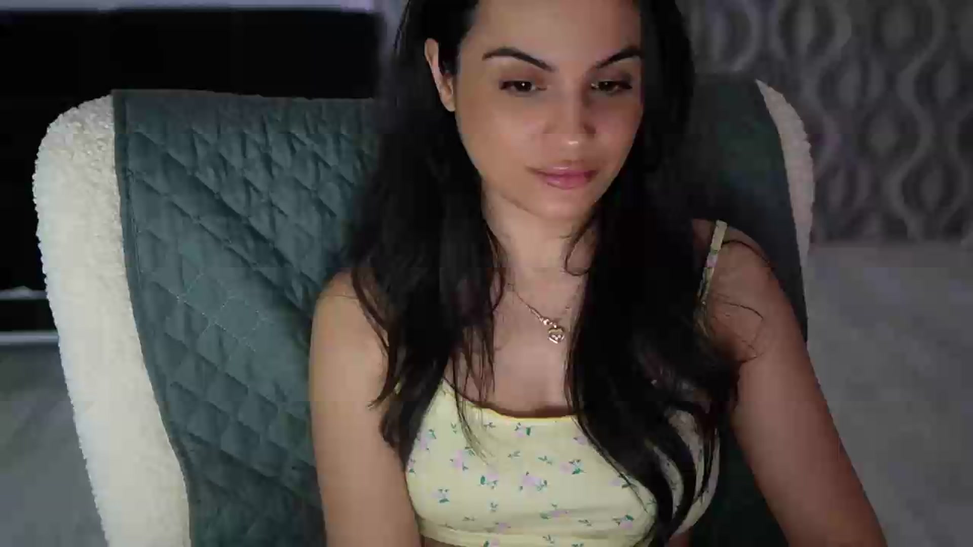 Gallery image thumbnail from TinyAndrea's myfreecams stream on, 05/08/2026, 04:07 image 1 of 20