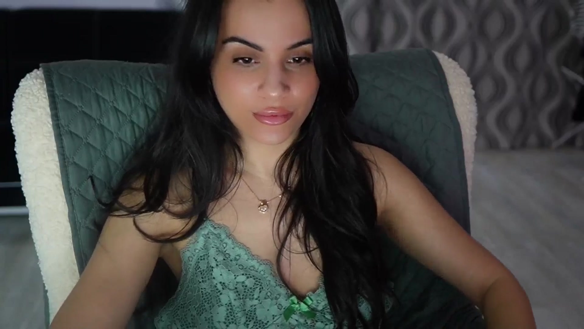 Gallery image thumbnail from TinyAndrea's myfreecams stream on, 05/10/2026, 23:56 image 5 of 20