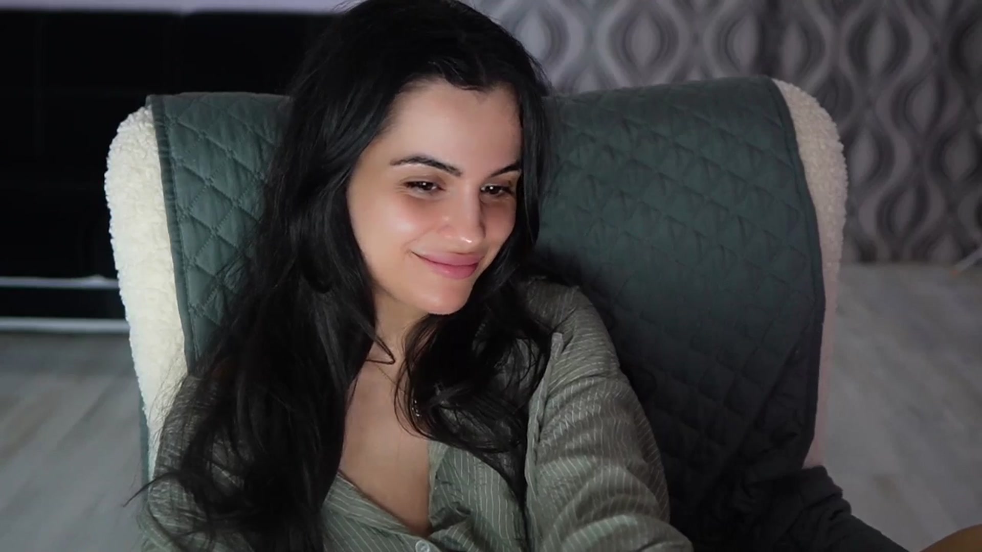 Gallery image thumbnail from TinyAndrea's myfreecams stream on, 05/11/2026, 03:07 image 7 of 20
