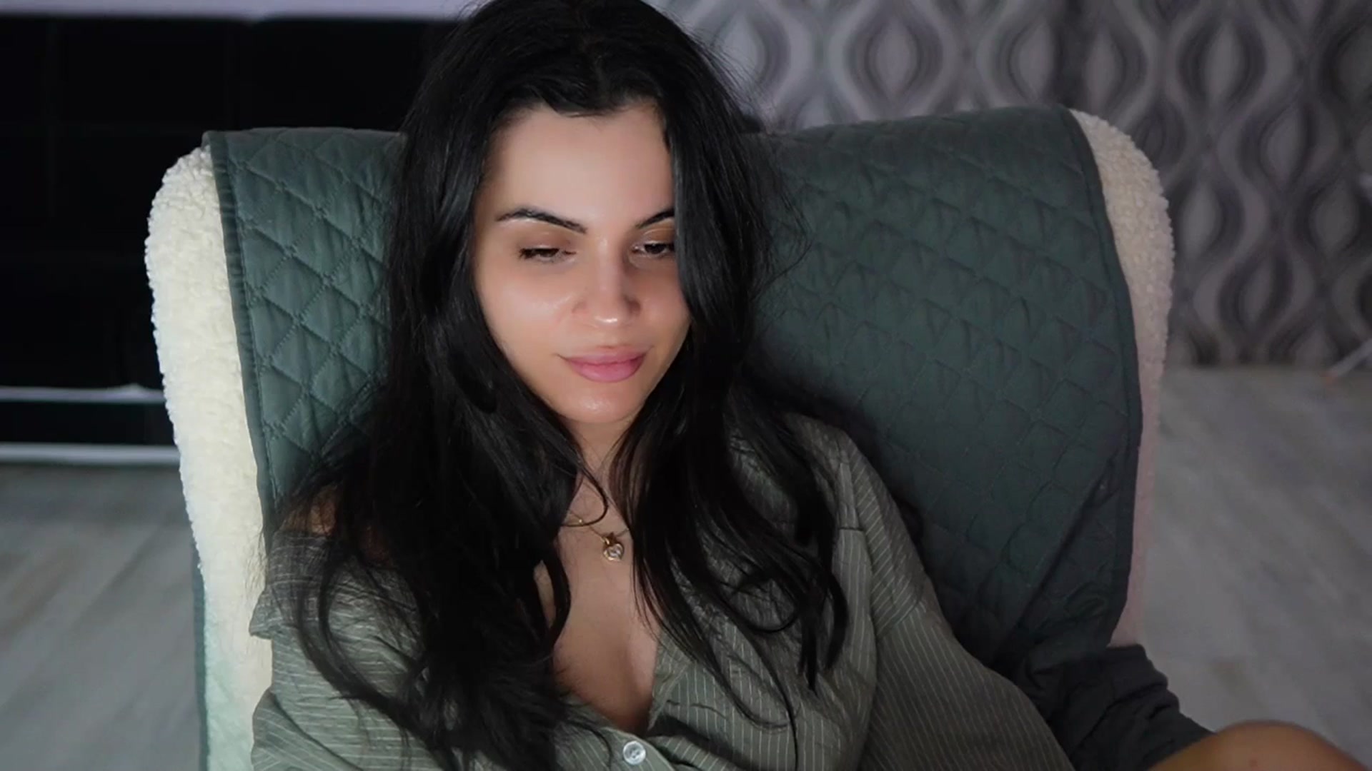 Gallery image thumbnail from TinyAndrea's myfreecams stream on, 05/11/2026, 03:07 image 12 of 20
