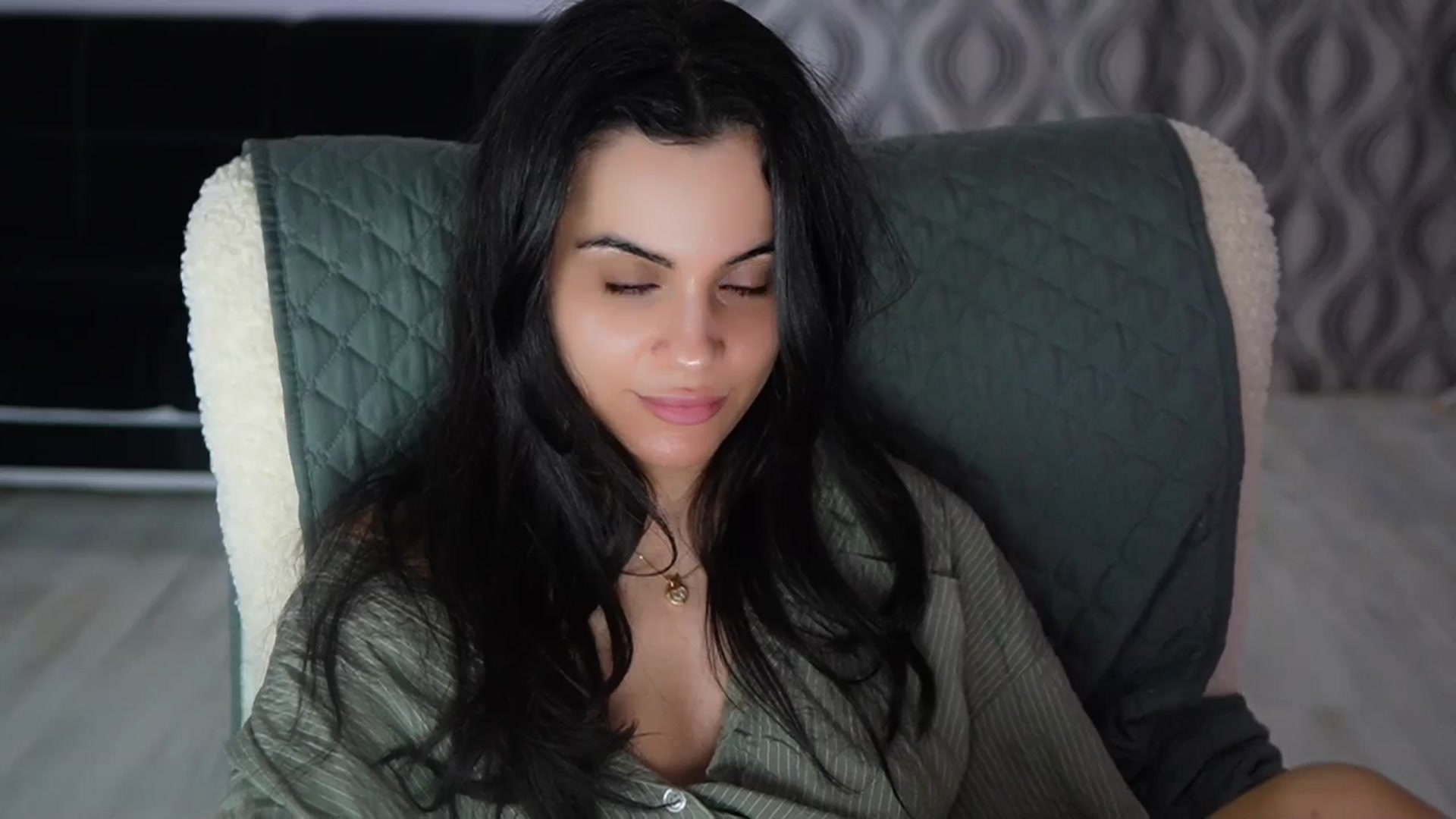 Gallery image thumbnail from TinyAndrea's myfreecams stream on, 05/11/2026, 03:07 image 13 of 20