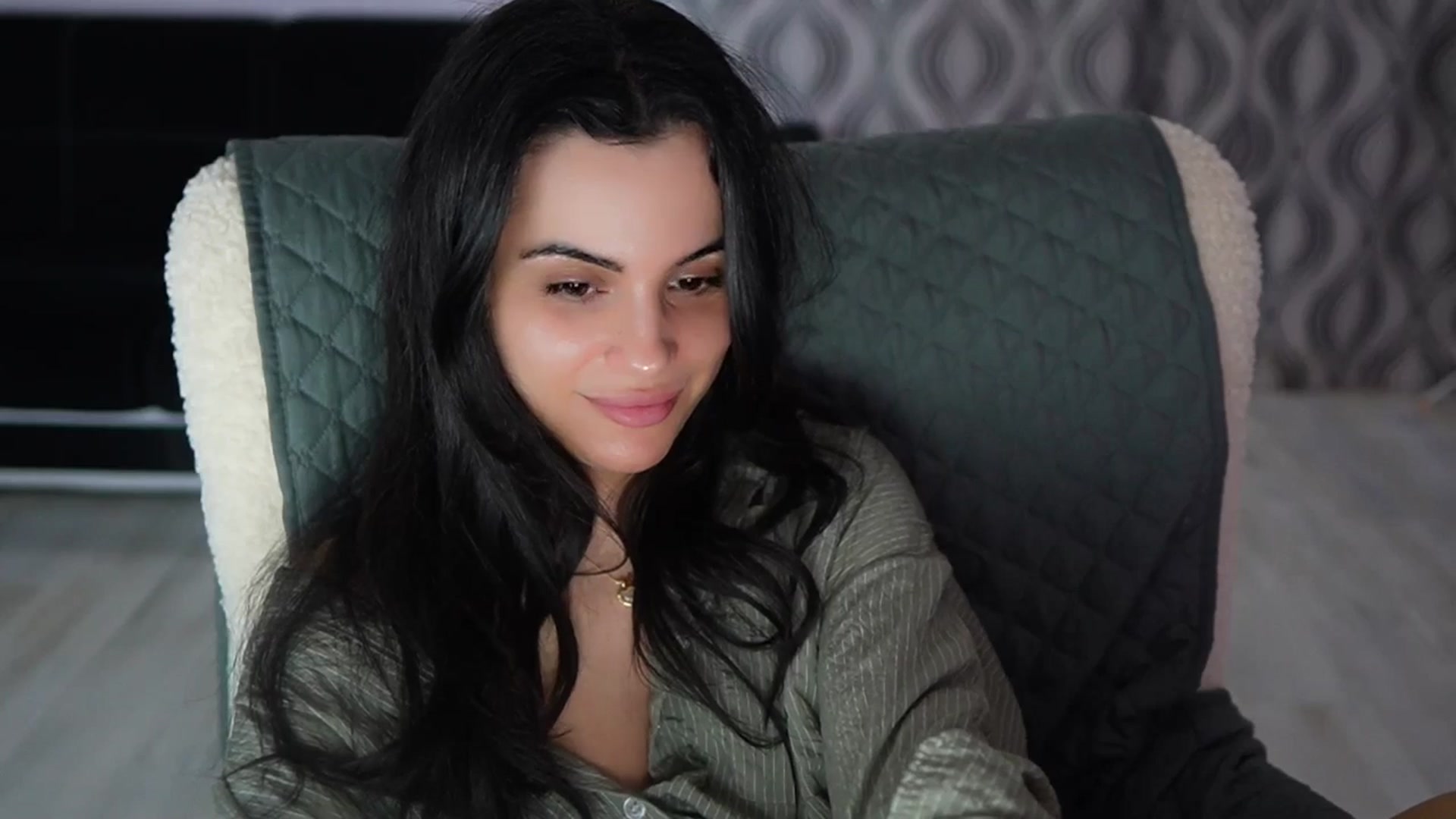 Gallery image thumbnail from TinyAndrea's myfreecams stream on, 05/11/2026, 03:07 image 11 of 20