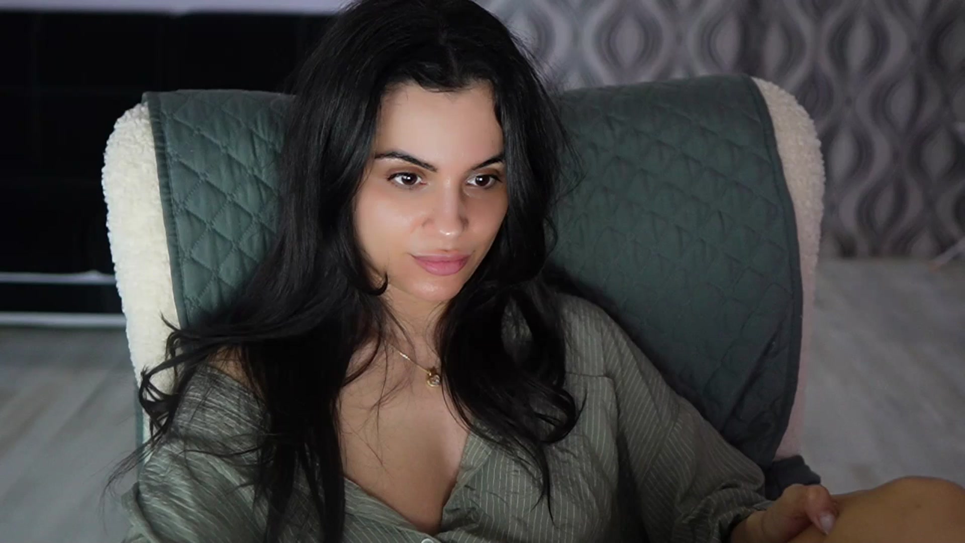 Gallery image thumbnail from TinyAndrea's myfreecams stream on, 05/11/2026, 03:07 image 15 of 20