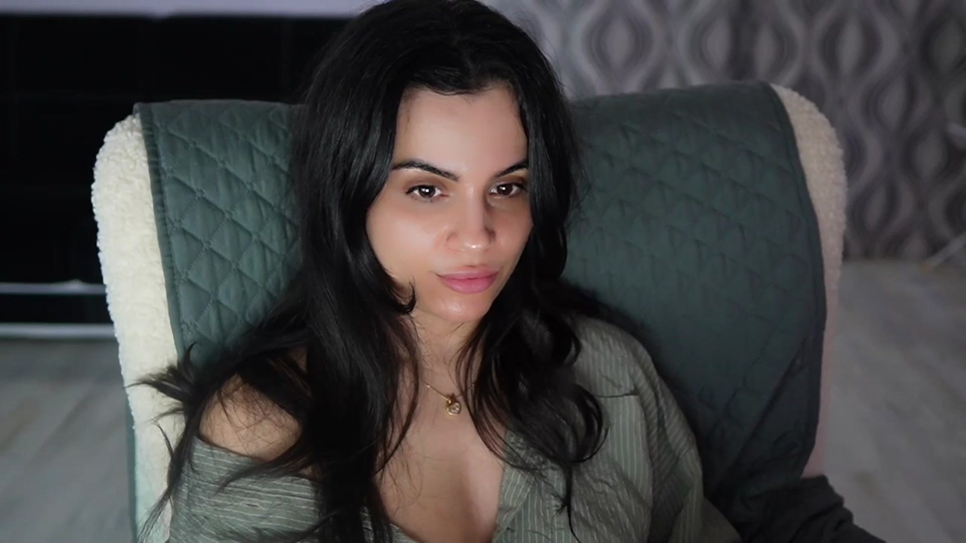 Gallery image thumbnail from TinyAndrea's myfreecams stream on, 05/11/2026, 03:07 image 18 of 20