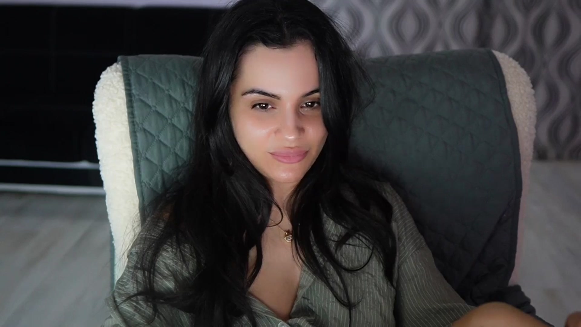 Gallery image thumbnail from TinyAndrea's myfreecams stream on, 05/11/2026, 03:07 image 10 of 20