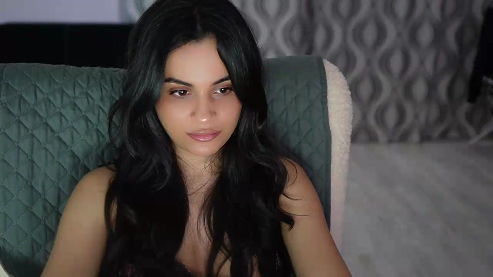 Gallery image thumbnail from TinyAndrea's myfreecams stream on, 05/17/2026, 24:27 image 6 of 20