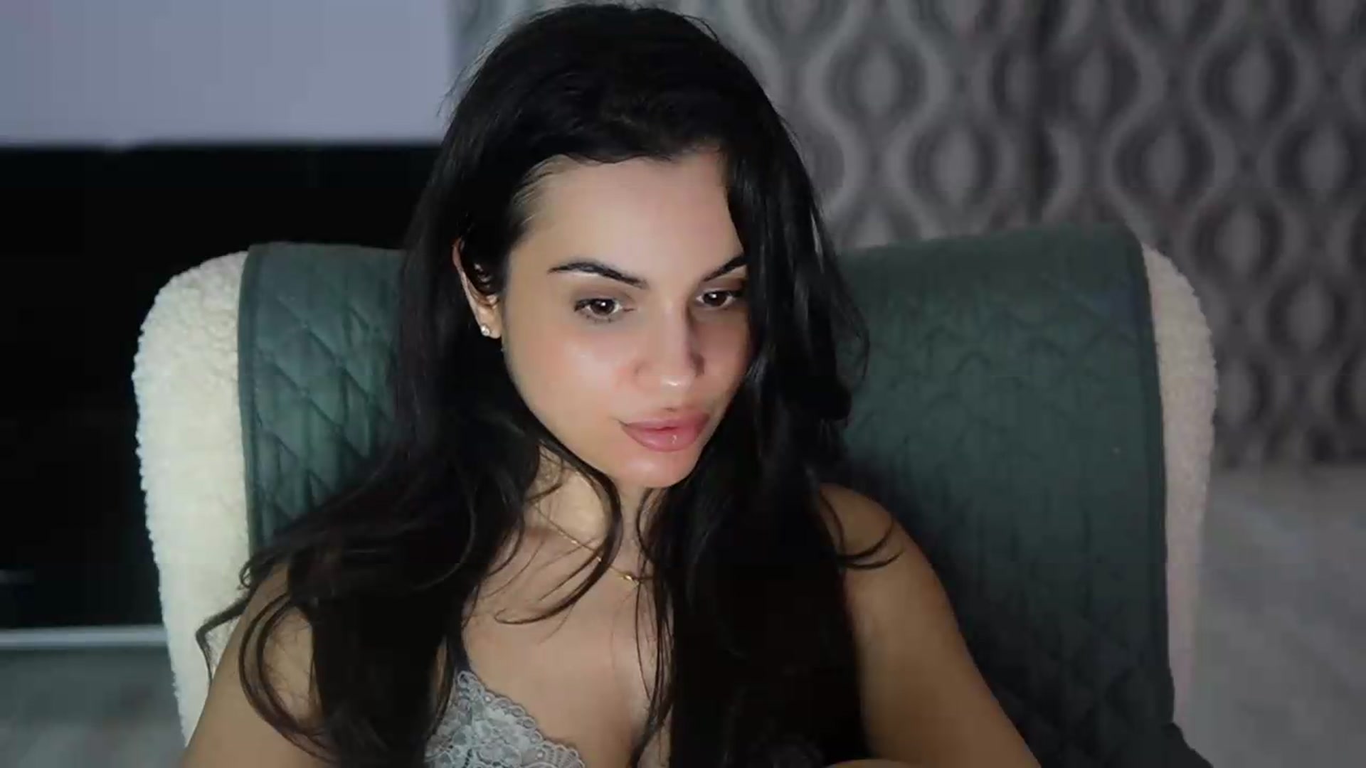 Gallery image thumbnail from TinyAndrea's myfreecams stream on, 05/31/2026, 24:50 image 10 of 20