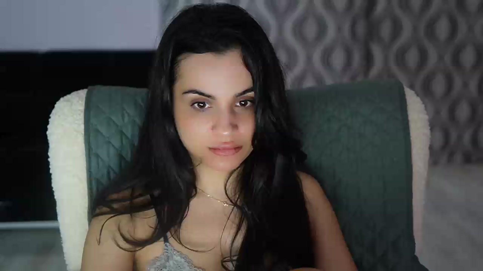 Gallery image thumbnail from TinyAndrea's myfreecams stream on, 05/31/2026, 24:50 image 14 of 20